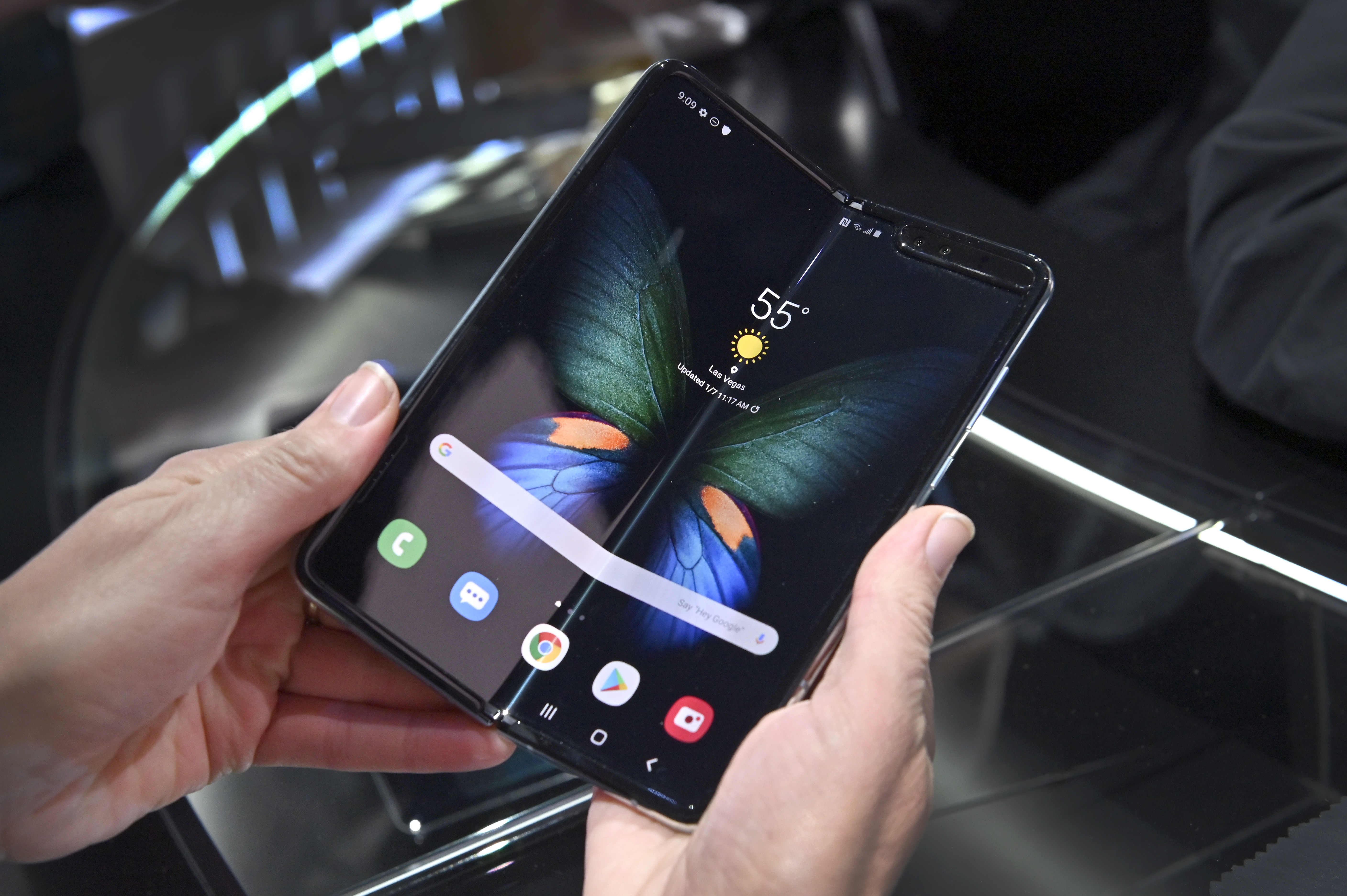 Новый смартфон samsung. Samsung Galaxy Fold 4. Samsung Galaxy Fold 3. Samsung Galaxy Fold с гибким экраном. Samsung z Fold 4.