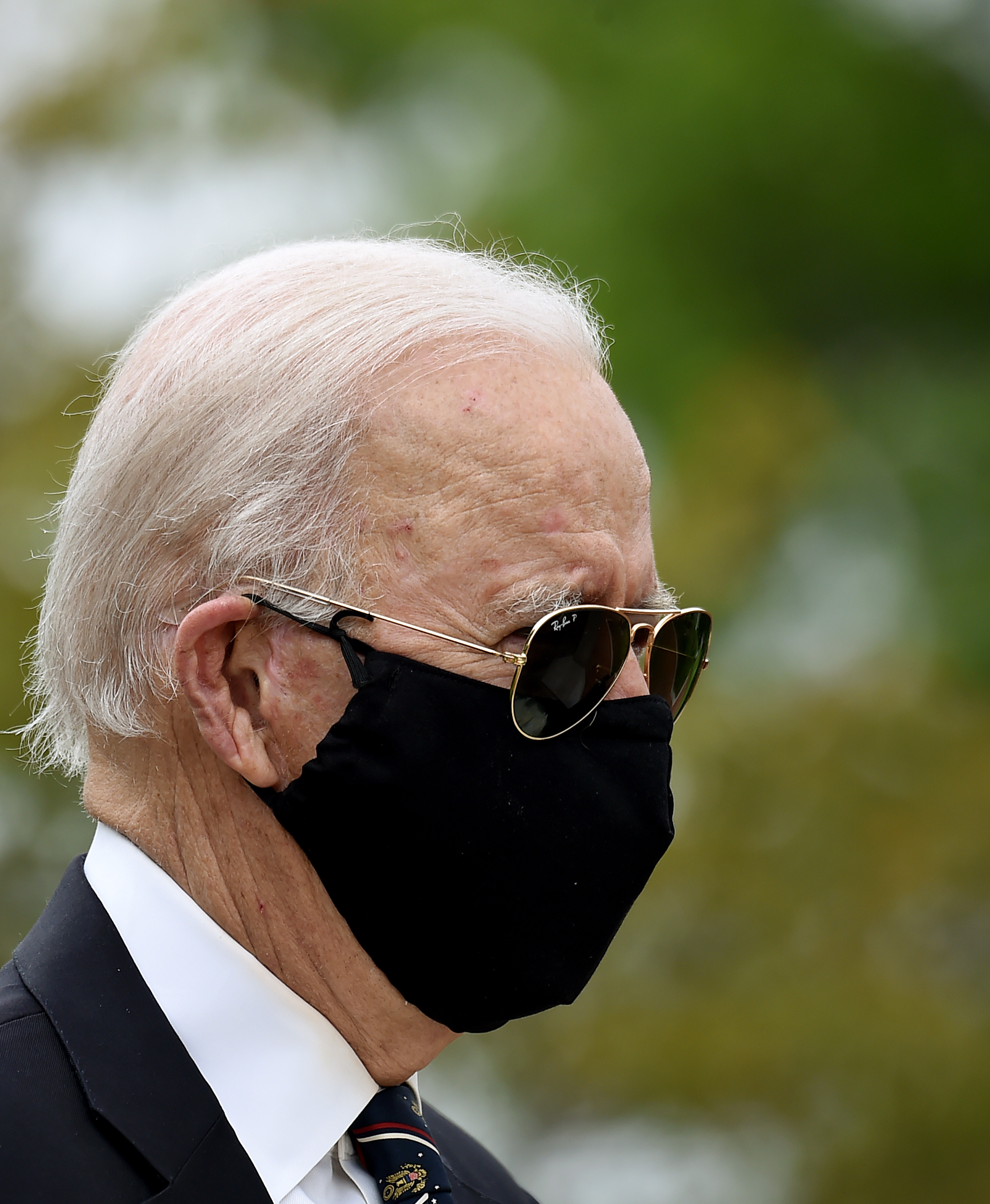 Democratic presidential candidate and former US Vice President Joe Biden arrives to pay his respects to fallen service members on Memorial Day at Delaware Memorial Bridge Veteran's Memorial Park in Newcastle, Delaware, May 25, 2020. (Photo by Olivier DOULIERY / AFP) (Photo by OLIVIER DOULIERY/AFP via Getty Images)