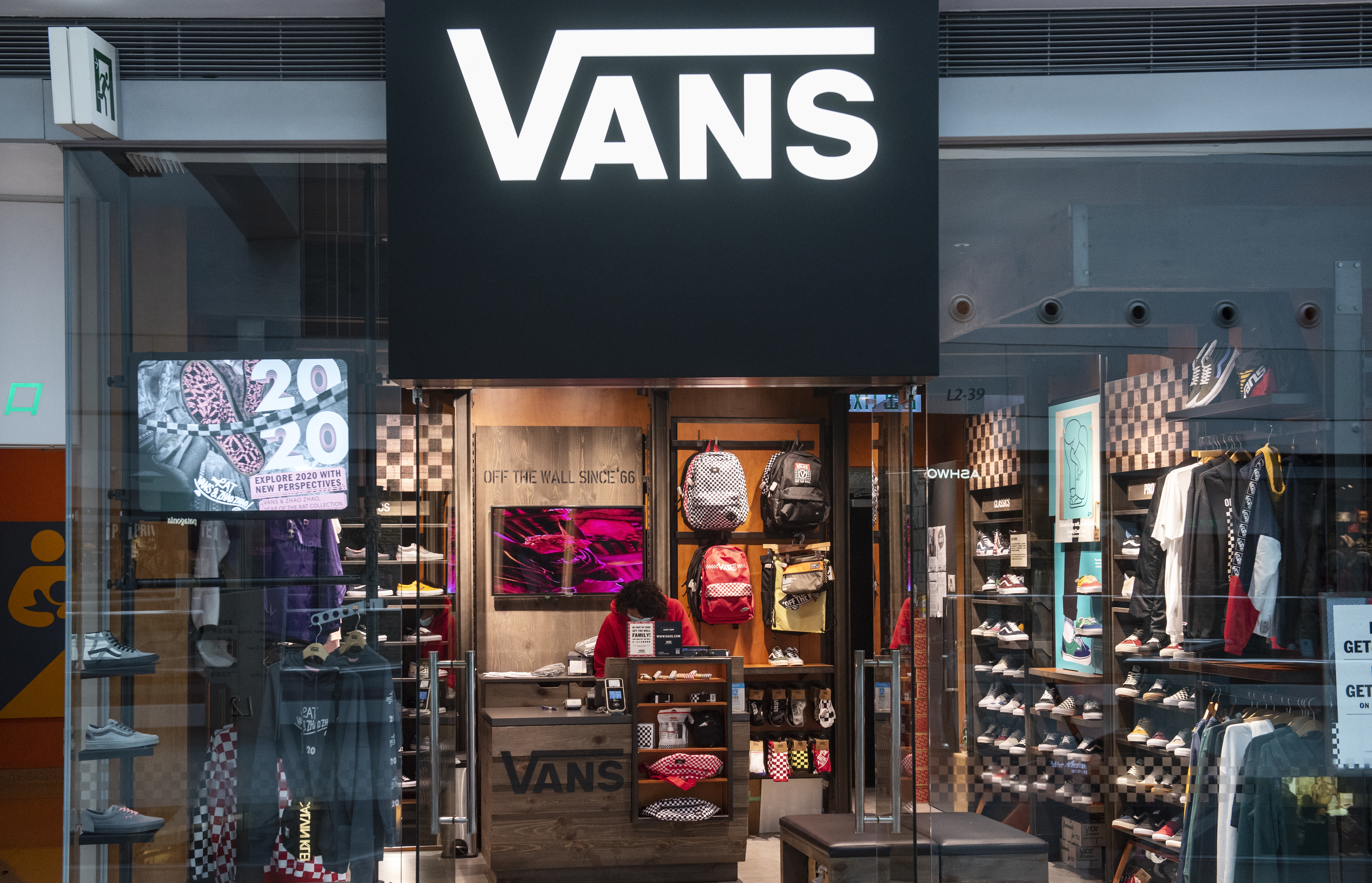 vans smith haven mall