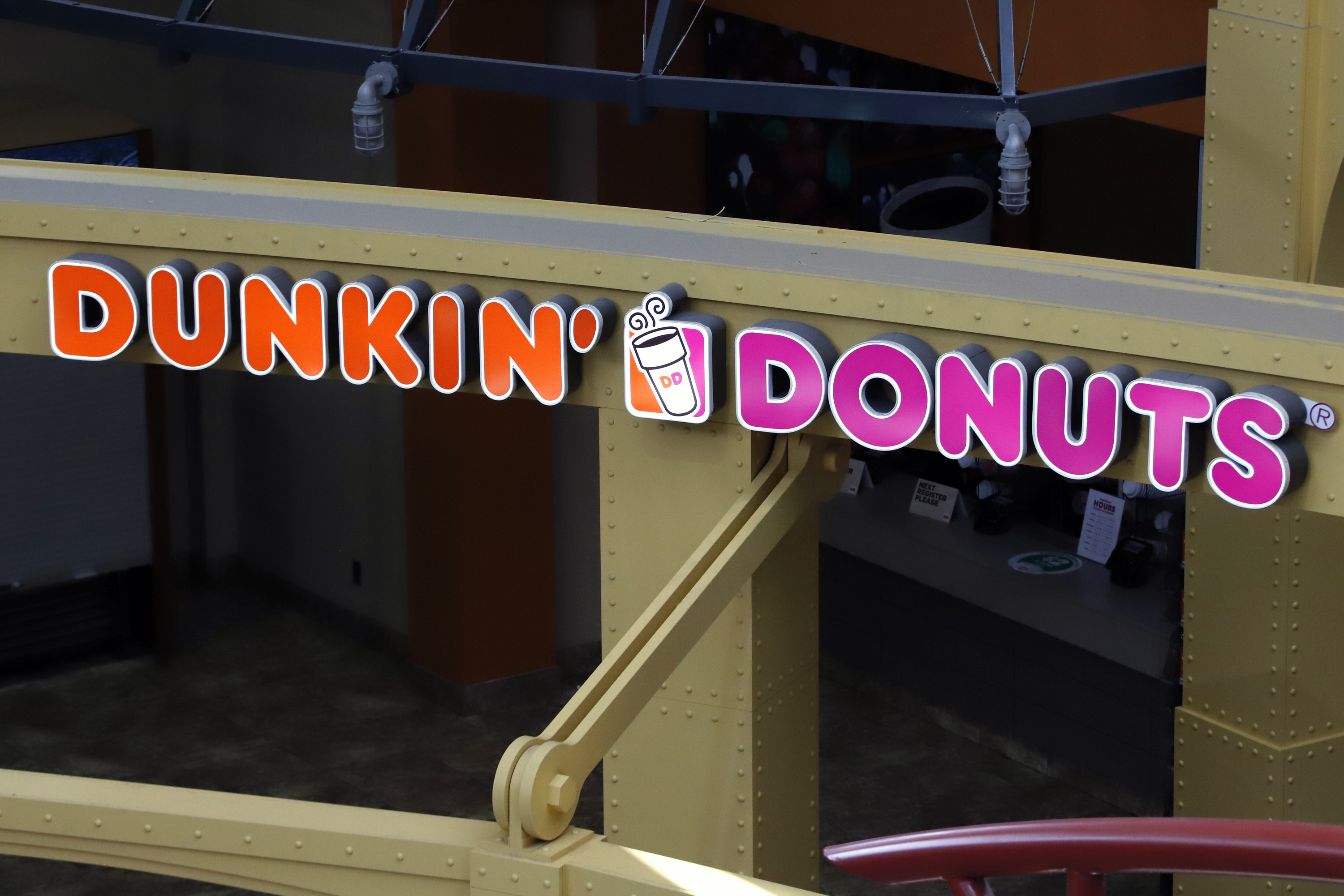 Dunkin Brands Meets Two Key Criteria For Outperforming During The Pandemic - dunkin donuts roblox handbook twitter