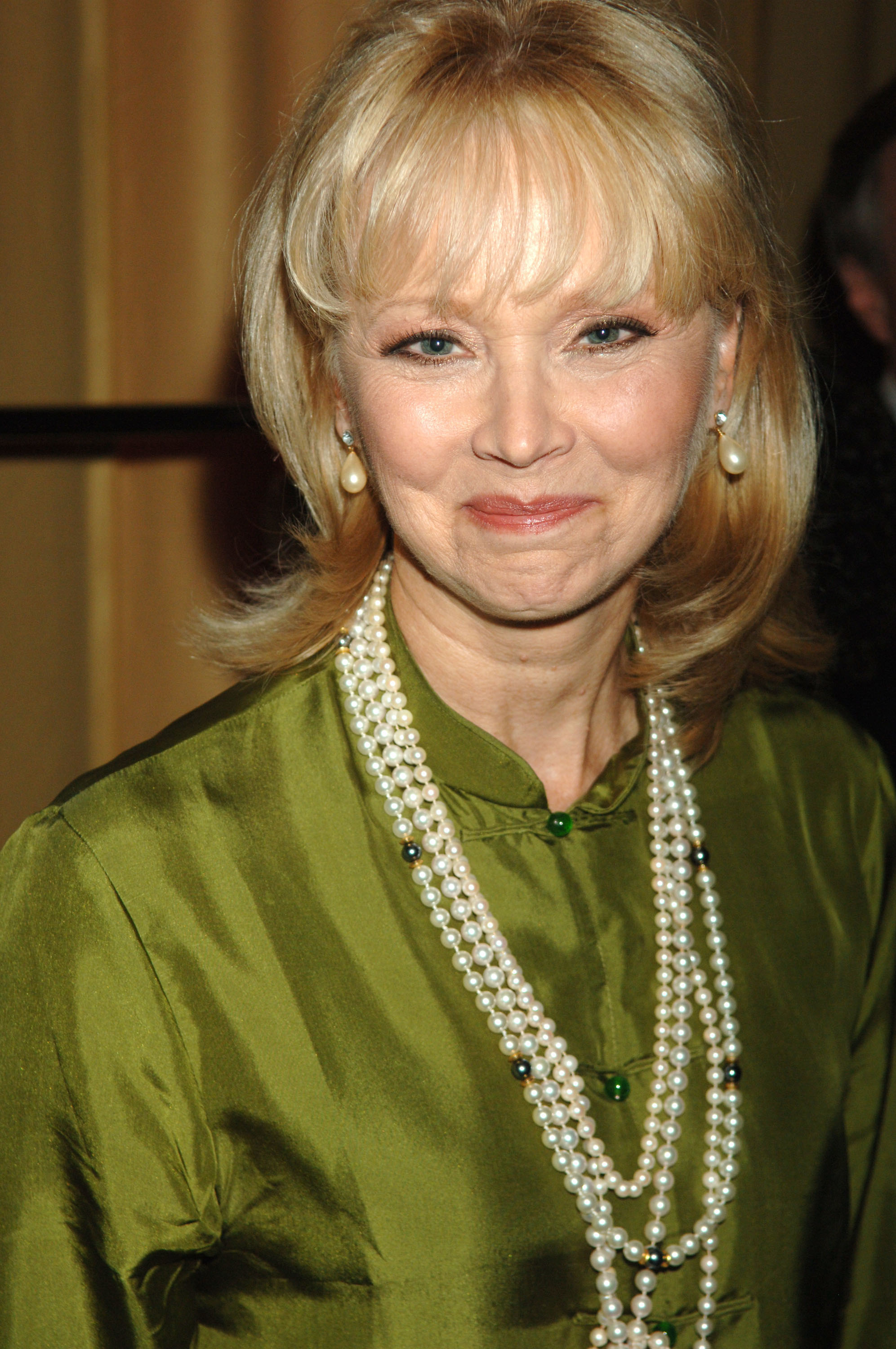 Shelley long recent photos