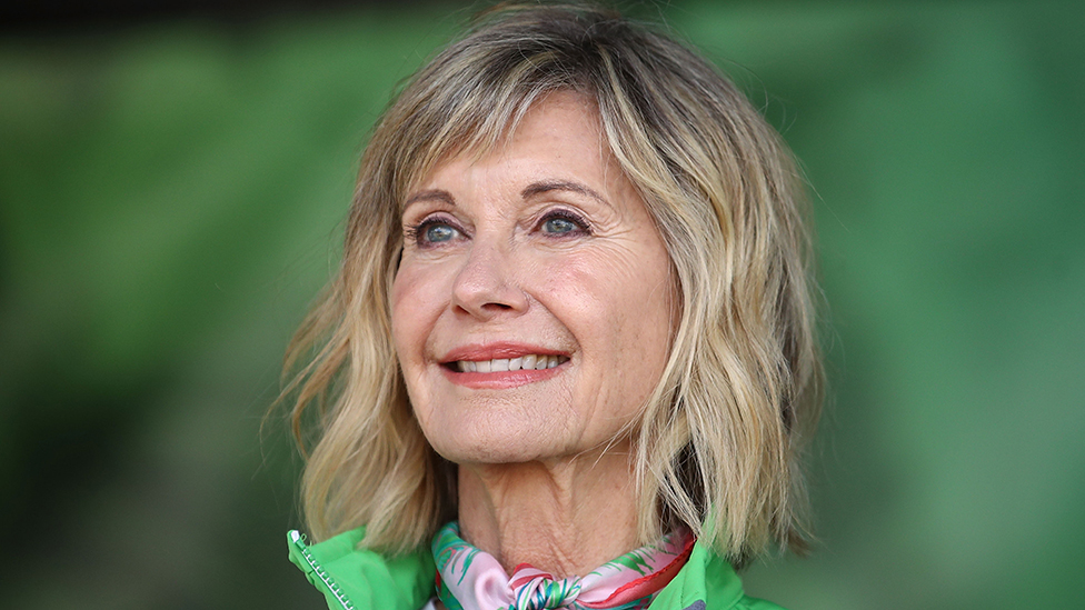 Olivia Newton John Coming Home Amid Cancer Battle