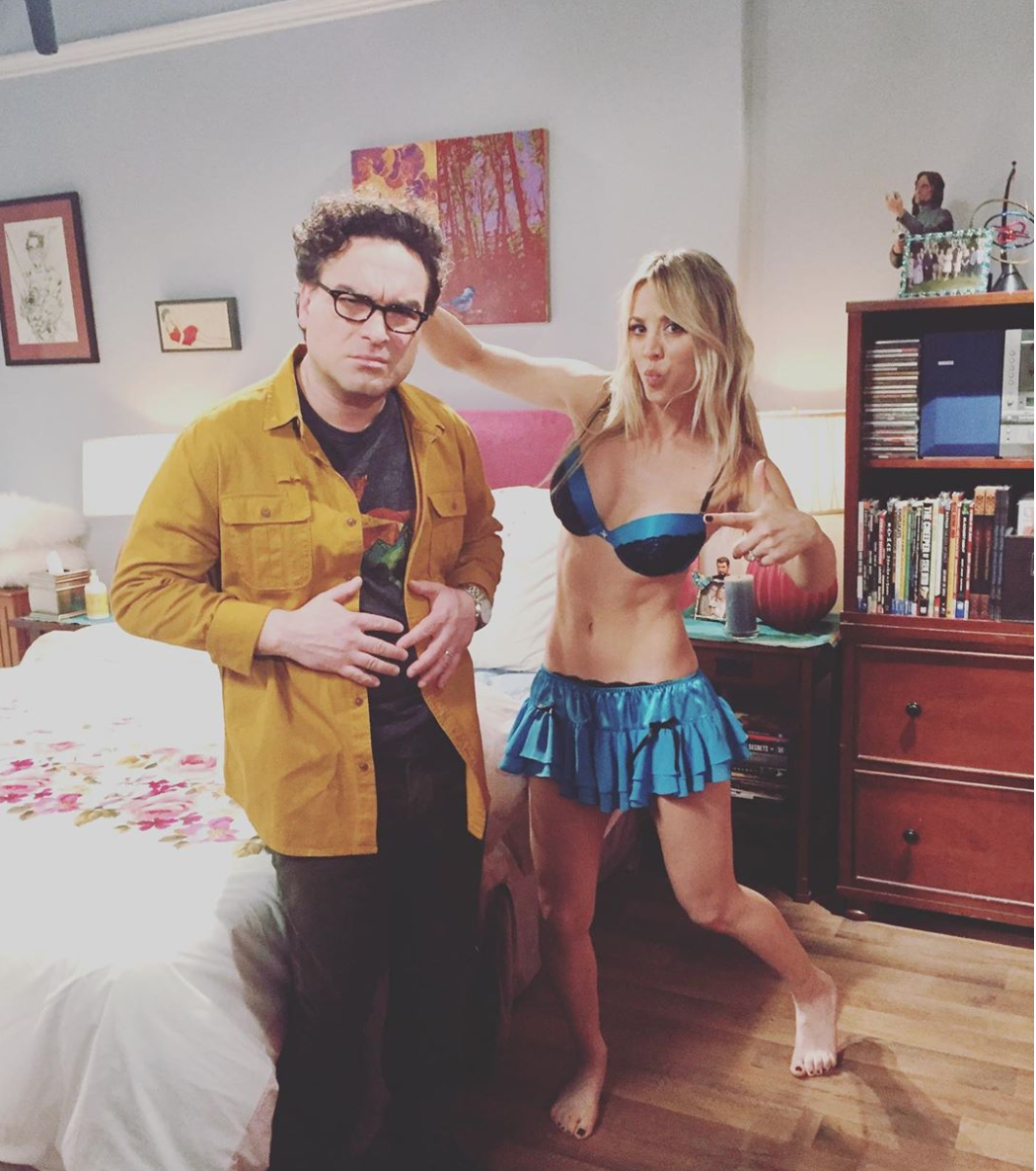 Kaley Cuoco Teases New Big Bang Theory With Lingerie Pic 8833