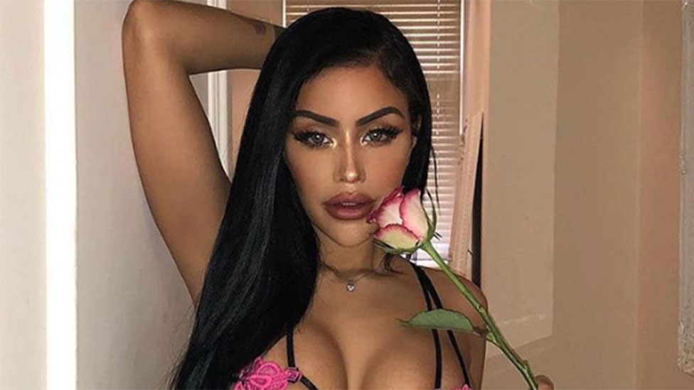 Daily Star on X: Fashion Nova stuns shoppers with NAKED bra – would you  wear it?   / X
