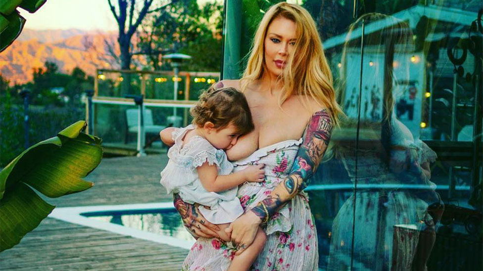 Jenna Jameson Claps Back At Critics Of Photo Breastfeeding Her Daughter