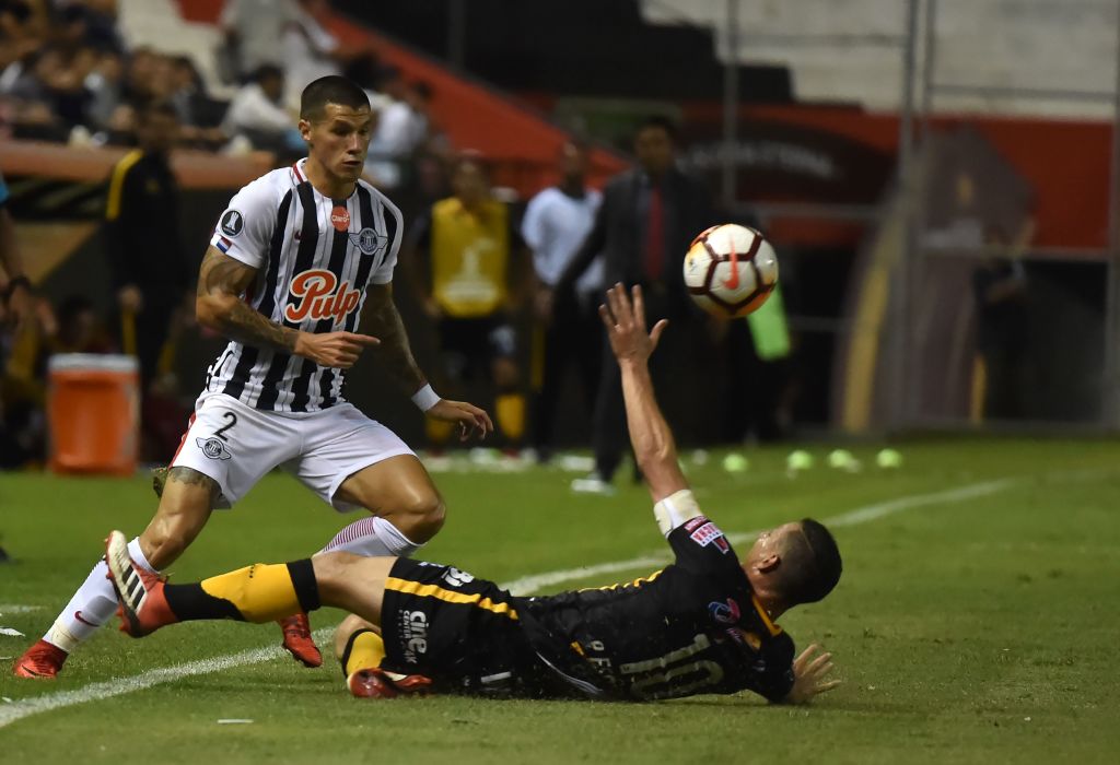 São Paulo negocia com Benítez, lateral do Libertad