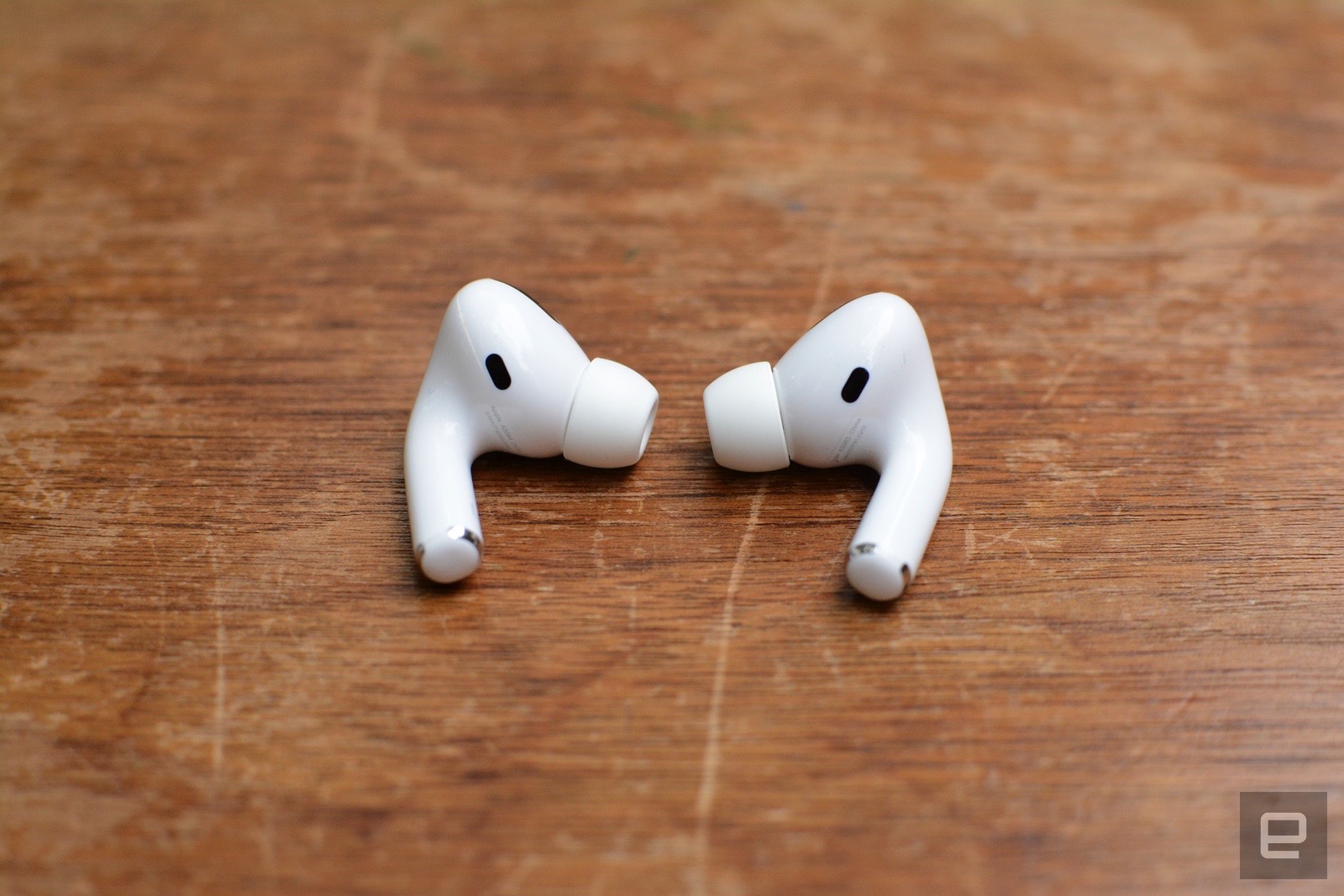 Airpods Pro Review Apples Latest Earbuds Can Hang With The Best 8126