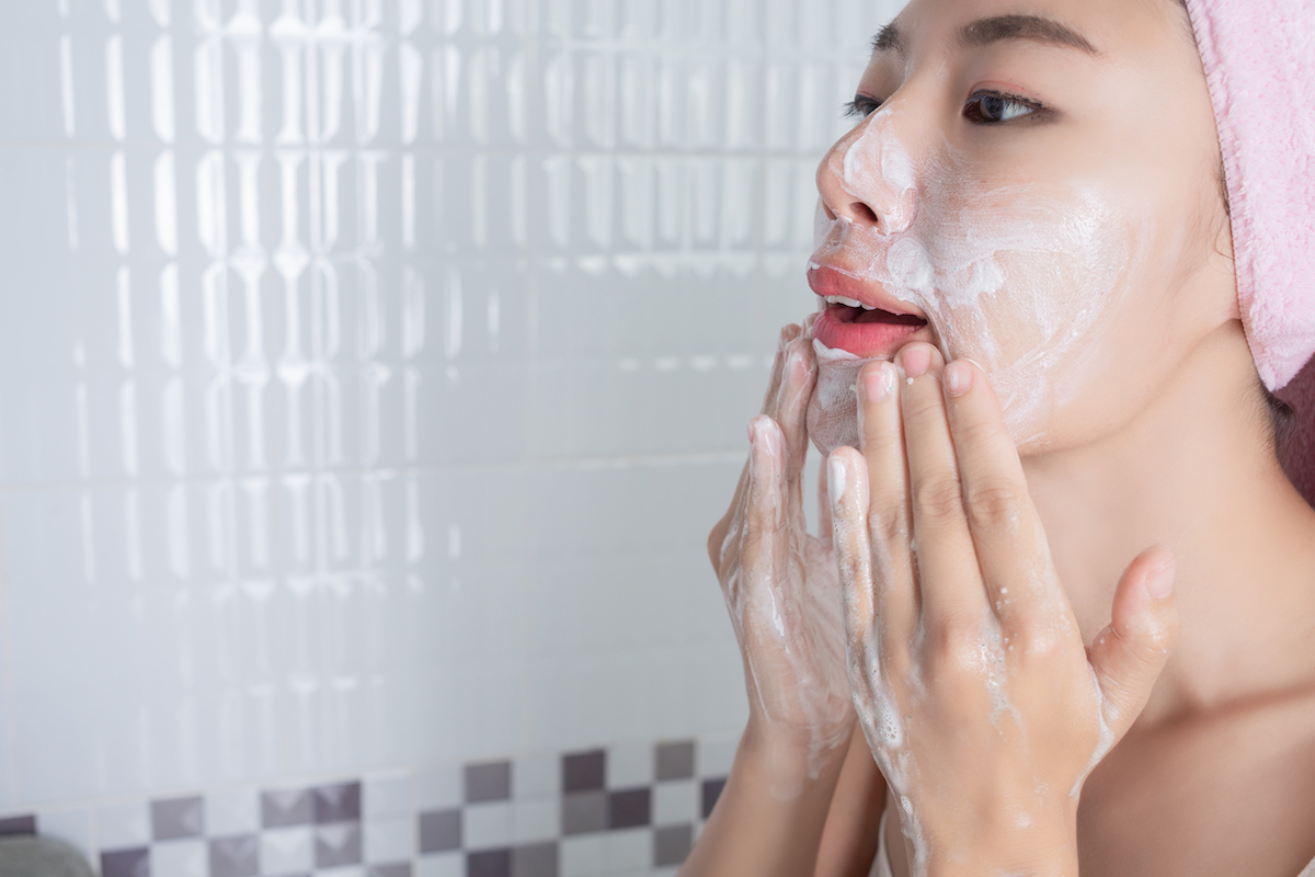 Mastering the double cleansing Korean skin care routine photo