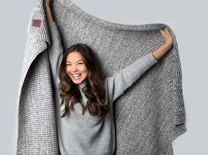 Aesthetic throw blankets under $100 made for snuggly Instagram photos