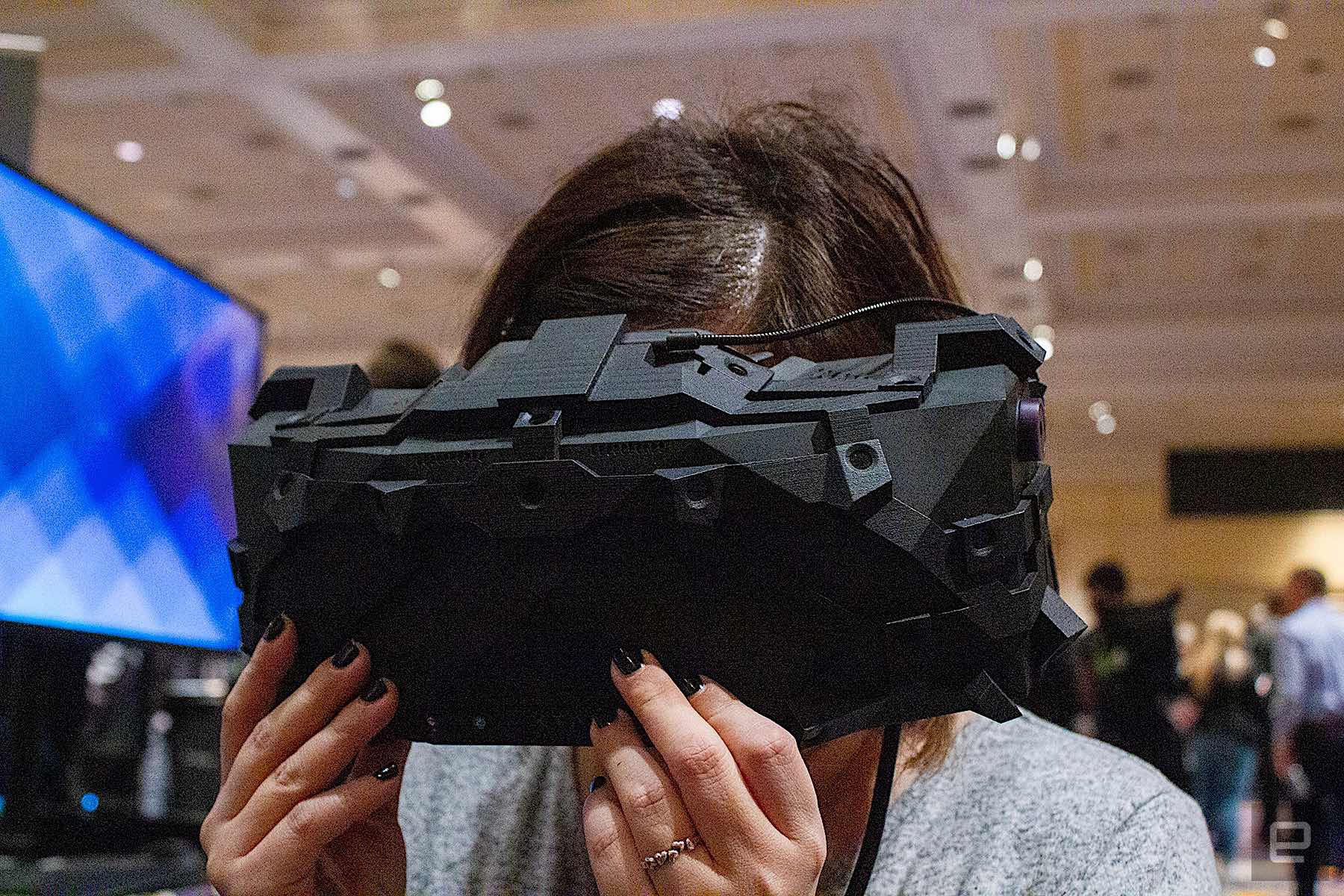 Новые виртуальные очки. VR очки 8к. Виртуальной реальности ces 2020. Rb2, контроллеры first VR. Самая дорогая виртуальная реальность.