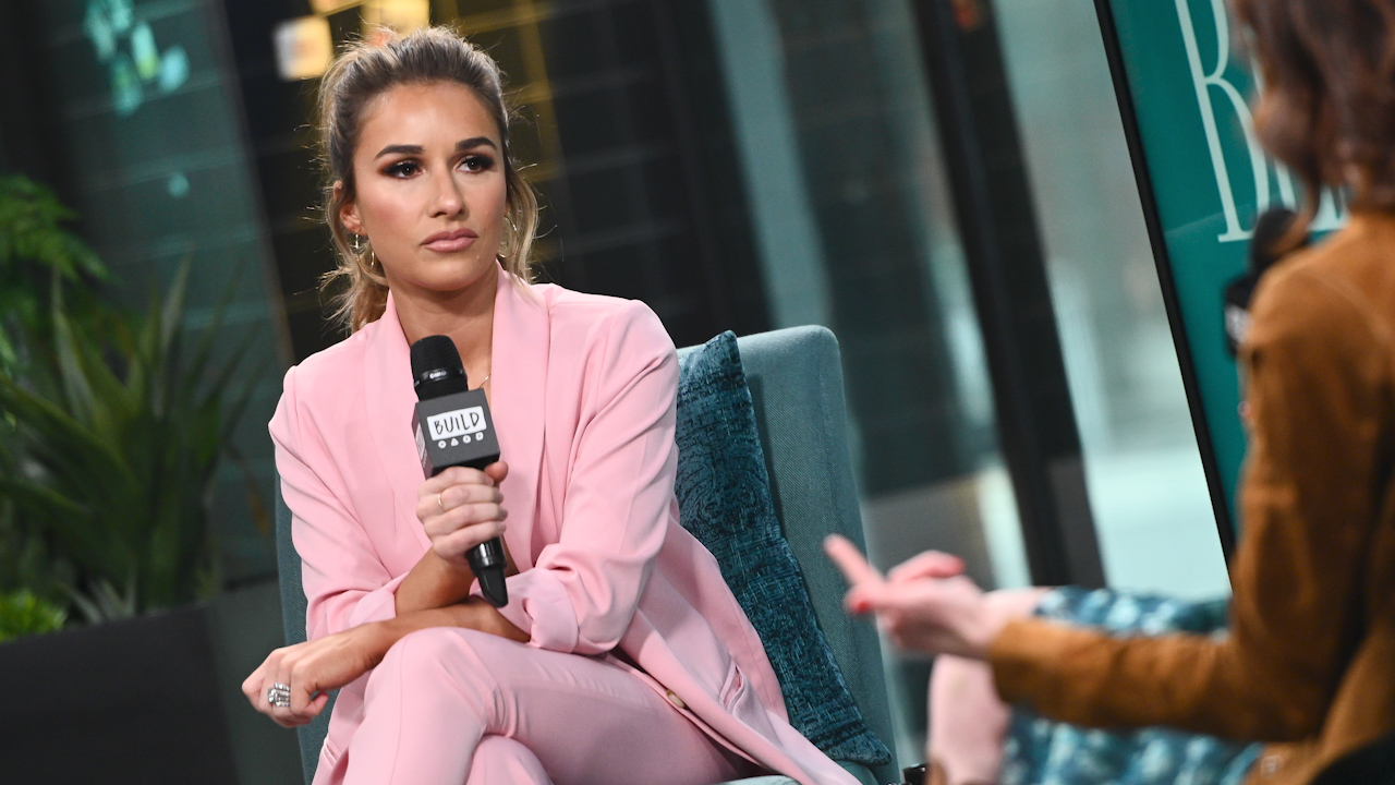 Jessie James Decker Is Allowed To Be Naked In Fro