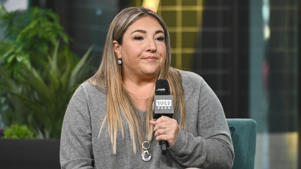 supernanny-jo-frost-breaks-down-how-tech-has-affected-the-modern-family