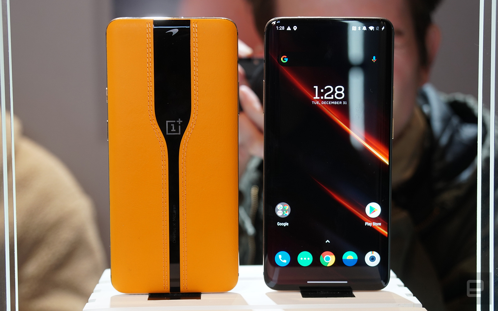 Смартфон оне. ONEPLUS one 2020. ONEPLUS Concept one. ONEPLUS 8 Maclaren. ONEPLUS MCLAREN Concept one.