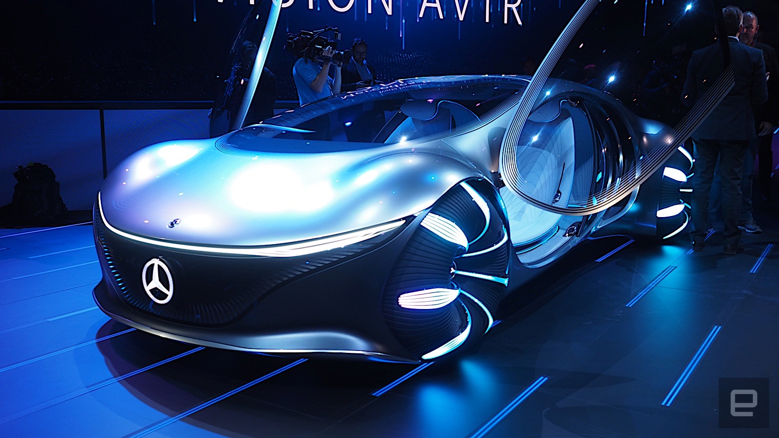 Последняя версия future. Электрокар Мерседес Benz Vision. Мерседес 2020 Benz Vision. Шевроле FNR концепт 2020. Mercedes Benz Vision руль 2020.