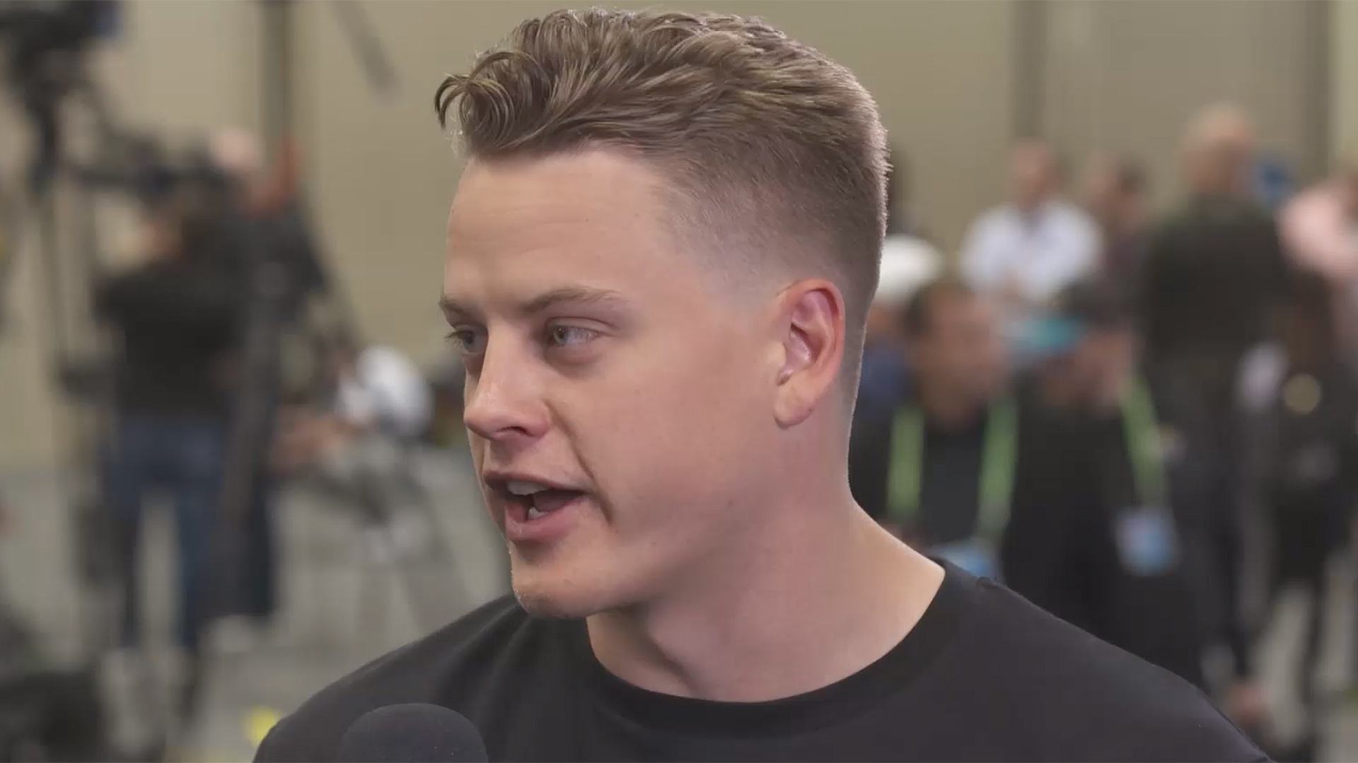 Joe Burrow's Hair Looks Fine