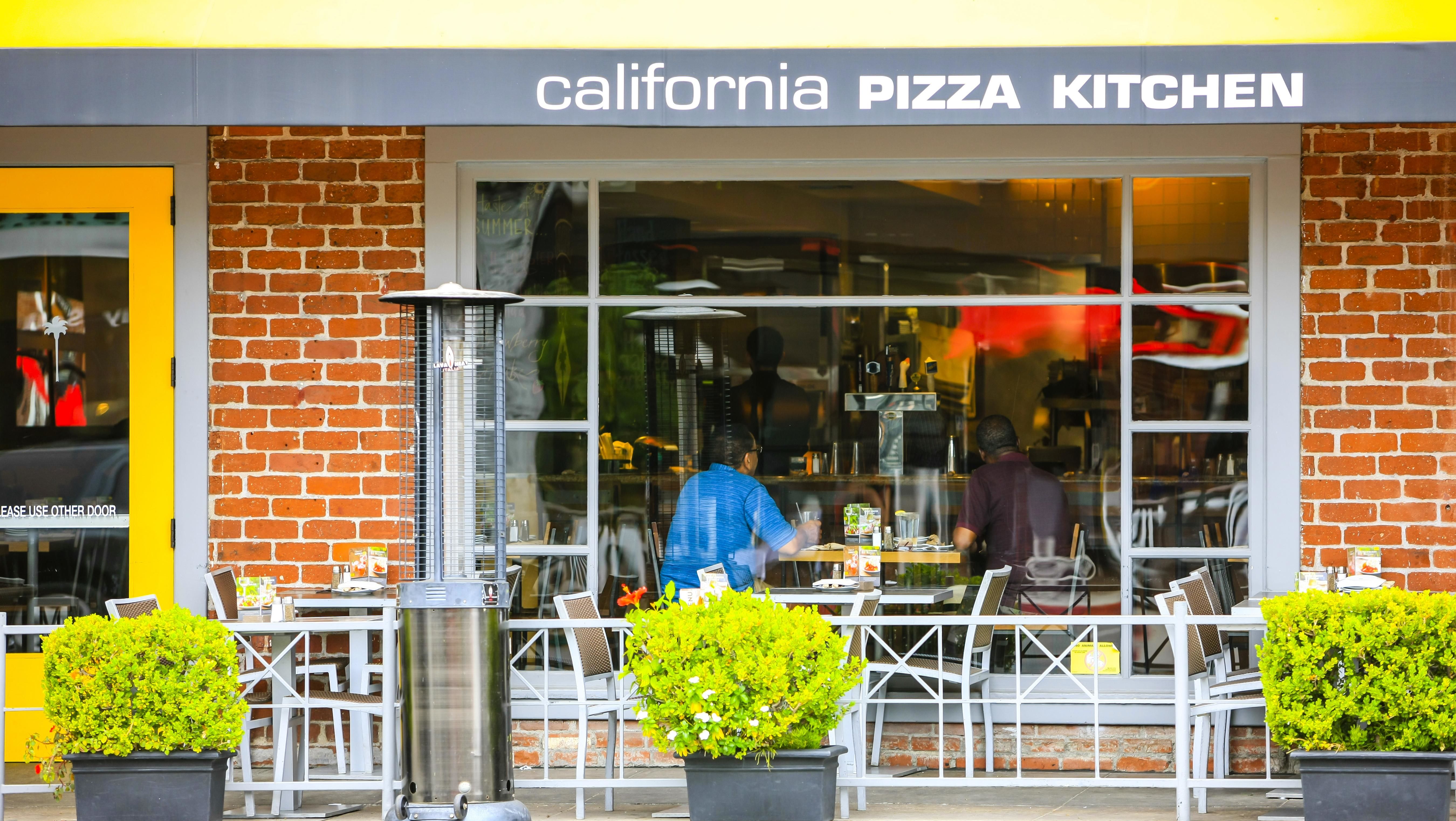 News On The Move California Pizza Kitchen To File For Bankruptcy