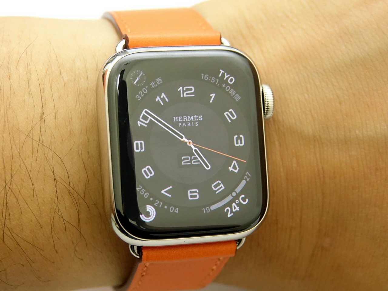 Apple Watch Series 6でhermesをリピート 常時表示や文字盤共有にも特別感 石野純也 Engadget 日本版