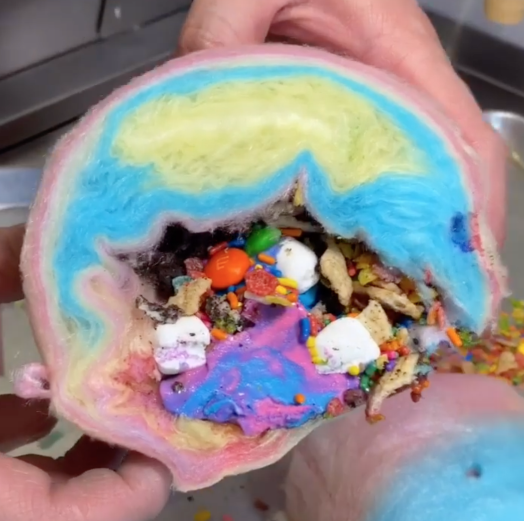 Cotton candy burrito at Las Vegas' Creamberry — VIDEO