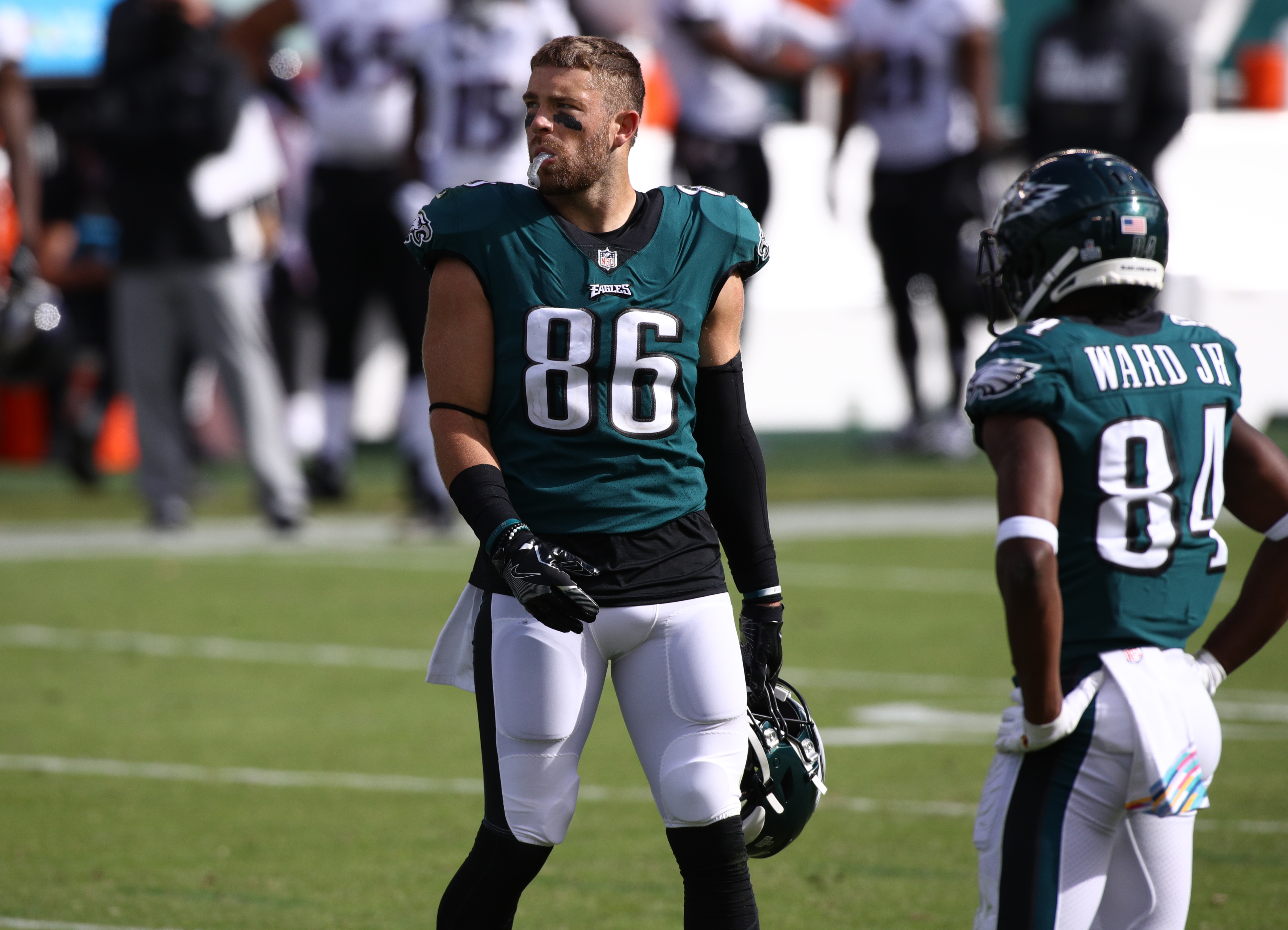 Nfl Eagles Zach Ertz Lands On Ir Could Miss 4 6 Weeks - runners path breaking ankles roblox