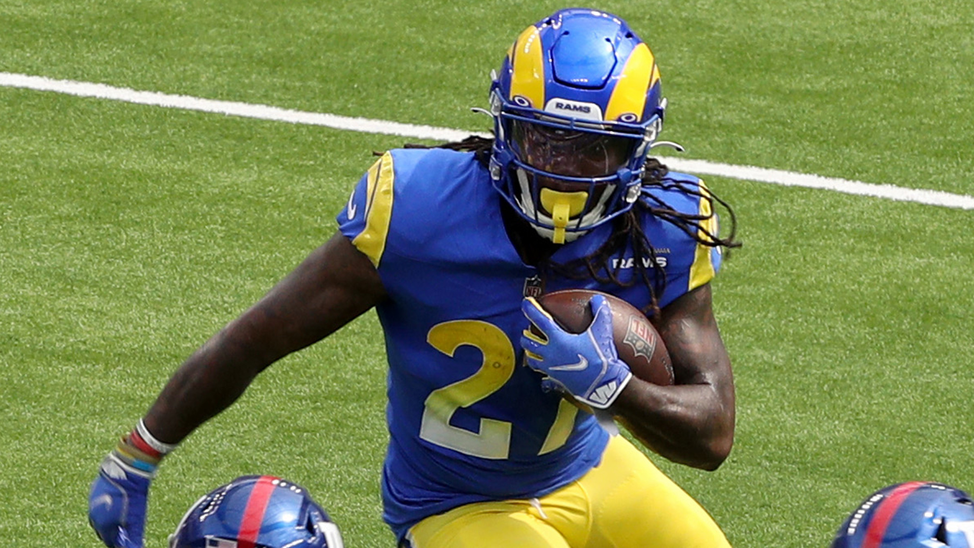 How does news that Darrell Henderson will play affect Rams' RB props?