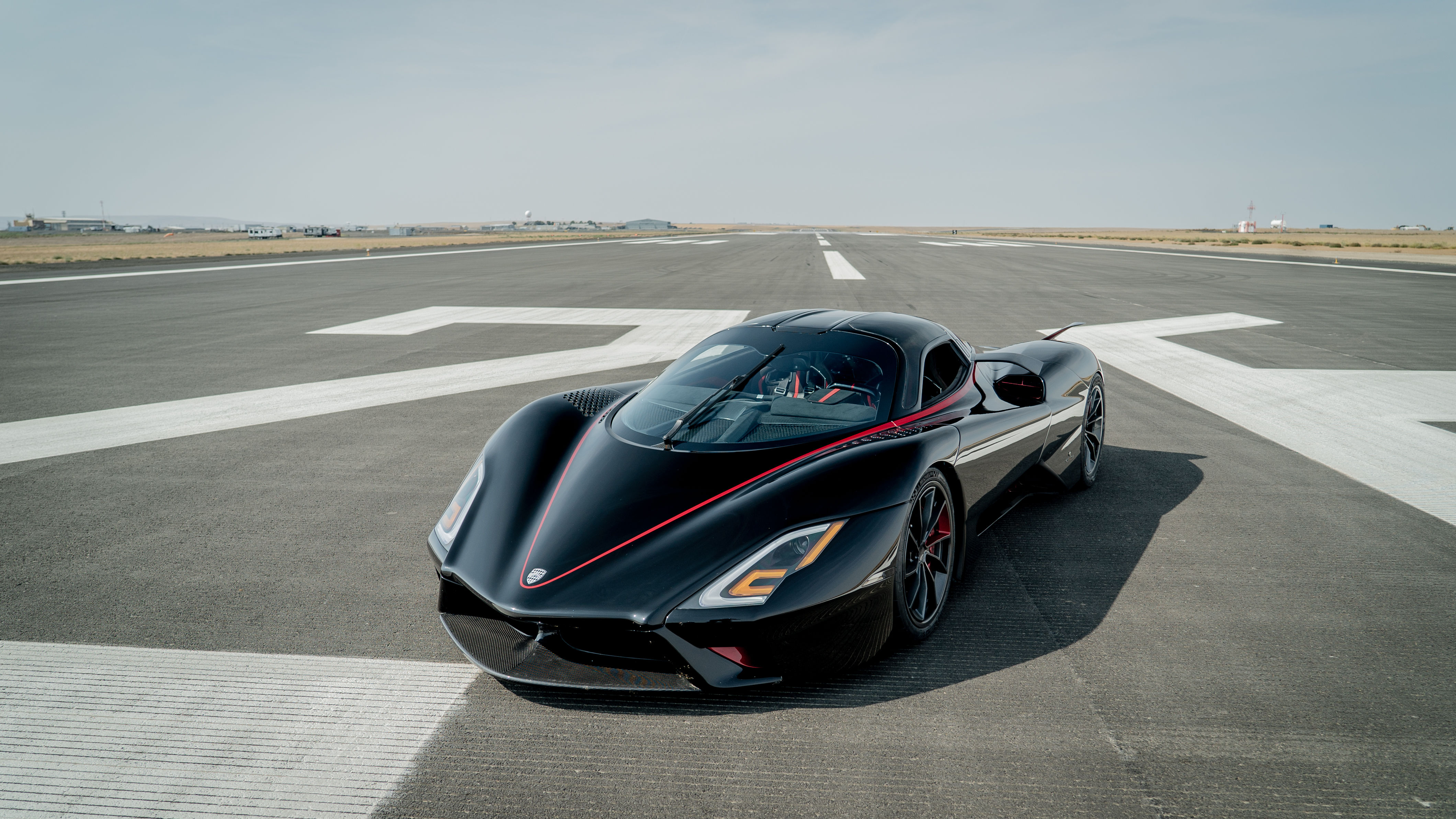 U S Supercar Ssc Tuatara Becomes The World S Fastest Production Car With A Speed Of 316 11 Mph Engadget 日本版