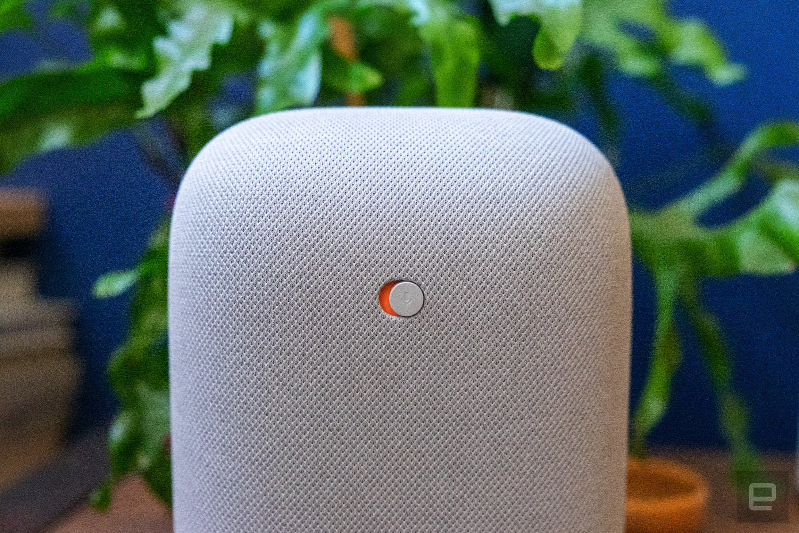 Google Assistant can now play Spotify podcasts on your Nest speakers