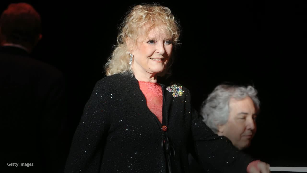 Η Petula Clark σοκαρίστηκε ότι το «Downtown» έπαιξε πριν από τον βομβαρδισμό του Νάσβιλ