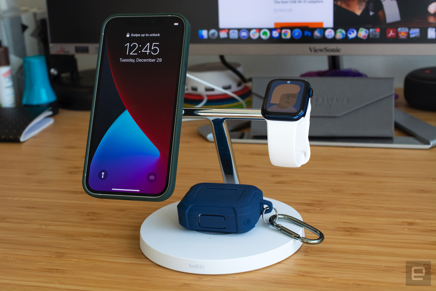 Belkin Boost Charge Pro MagSafe stand