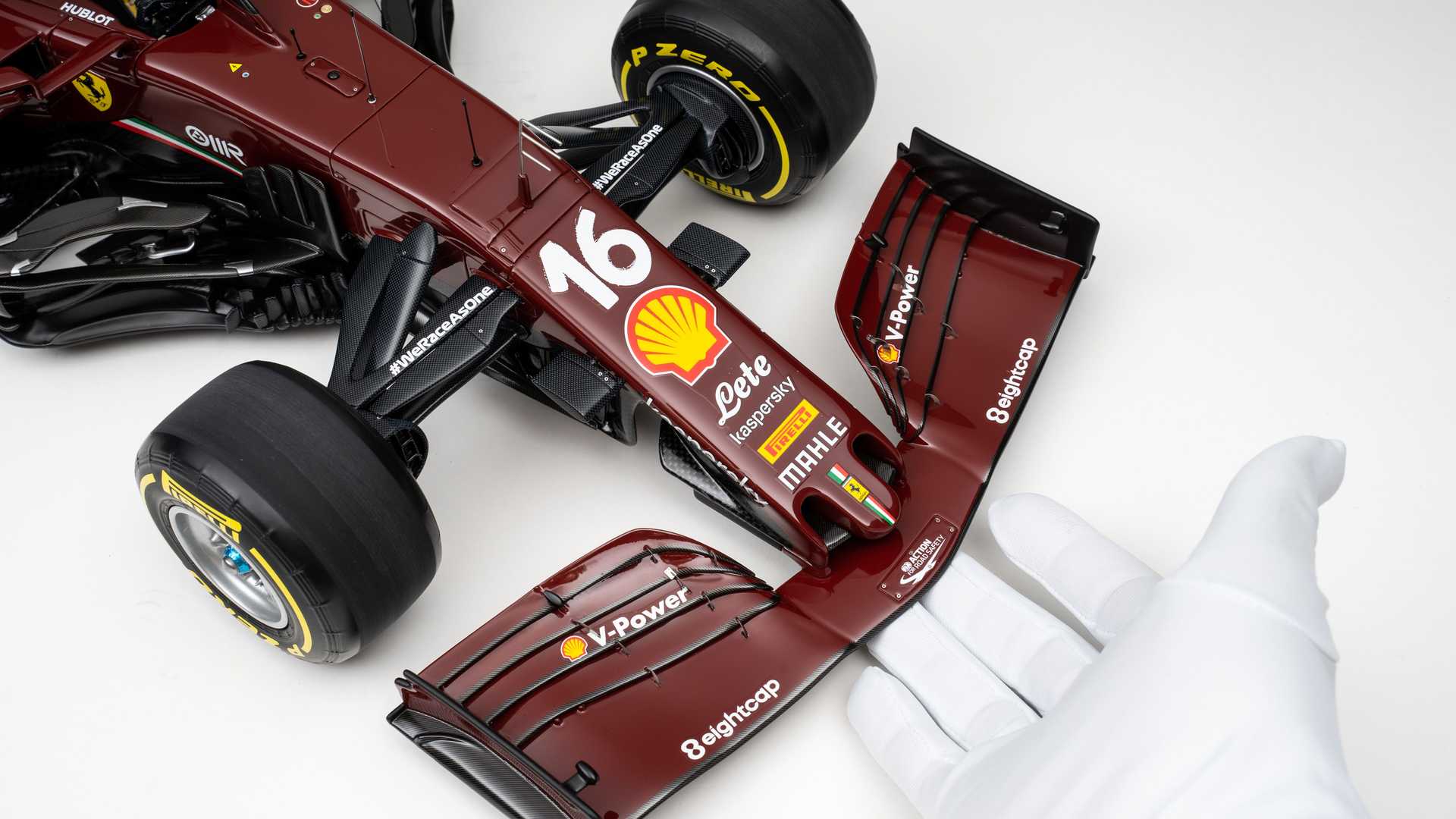 Amalgam 隆重發表披著 Ferrari 第 1,000 場大賽彩繪的 1：8「SF1000」賽車模型
