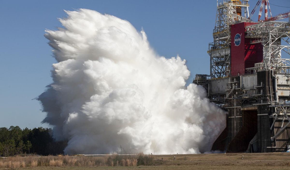 Watch NASA’s SLS Core Stage fire for eight minutes