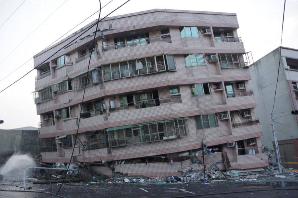 ▲921大地震後，建築的耐震係數及鋼筋綁紮工法要求都有明顯的提升。