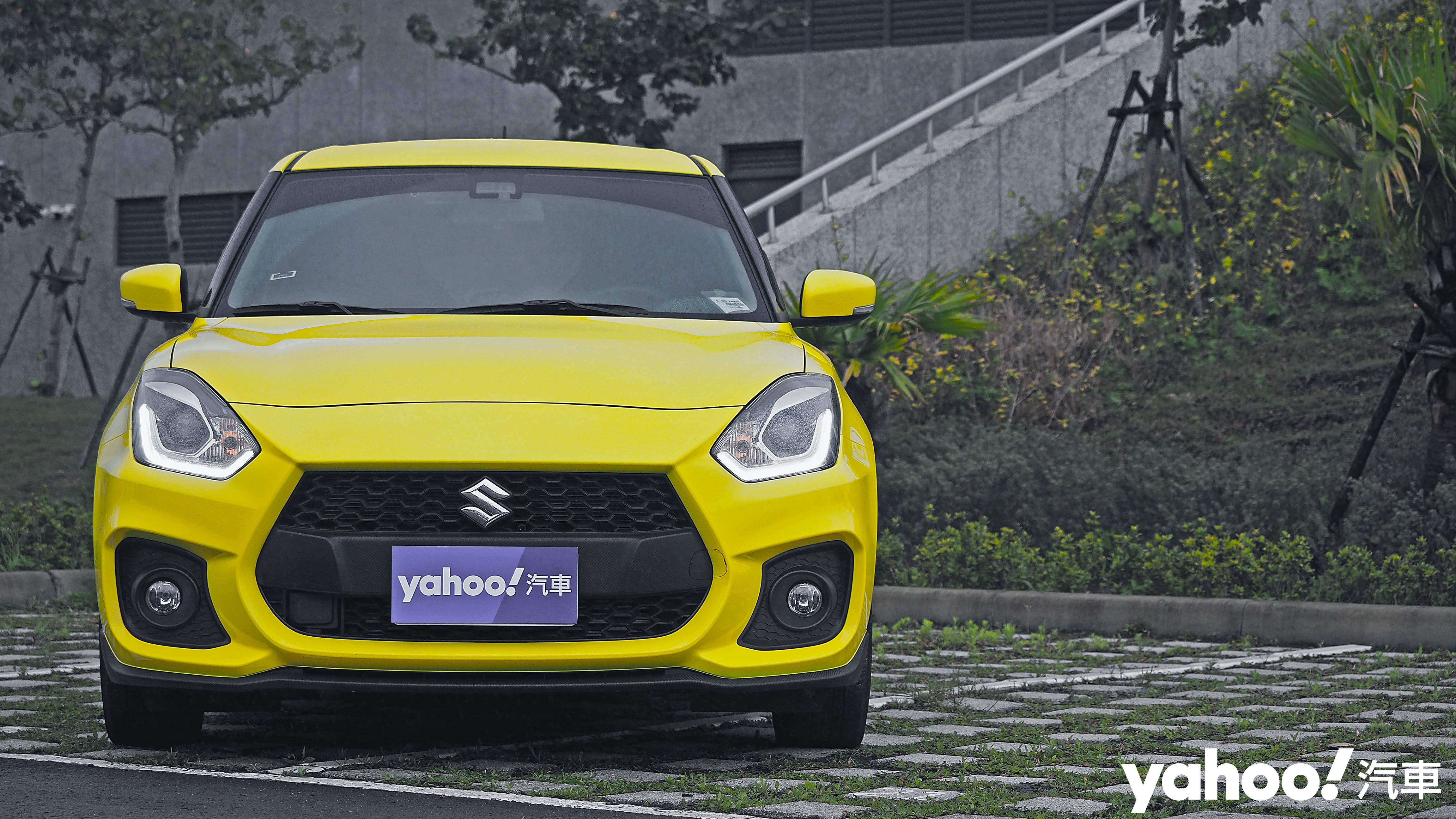 日式手搖杯 21 Suzuki Swift Sport撸個手排來試駕 Yahoo奇摩汽車機車