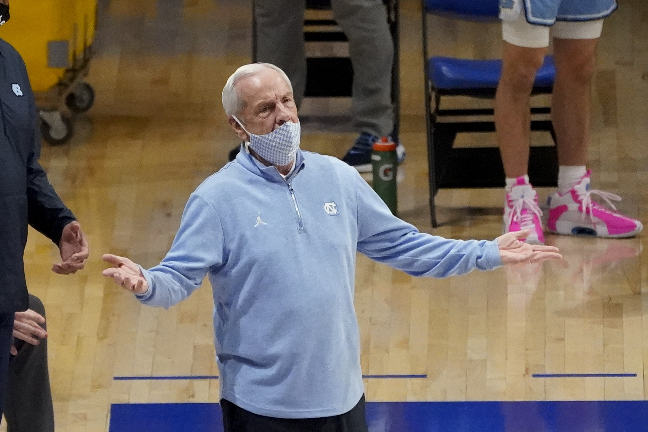 roy williams off white