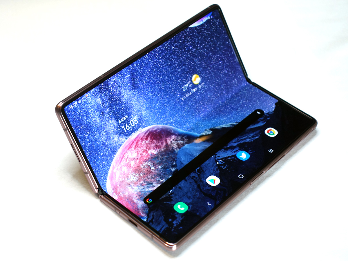 サムスン三つ折りスマホの製品名は「Galaxy Z Fold Tab」？　2022年初頭発売か