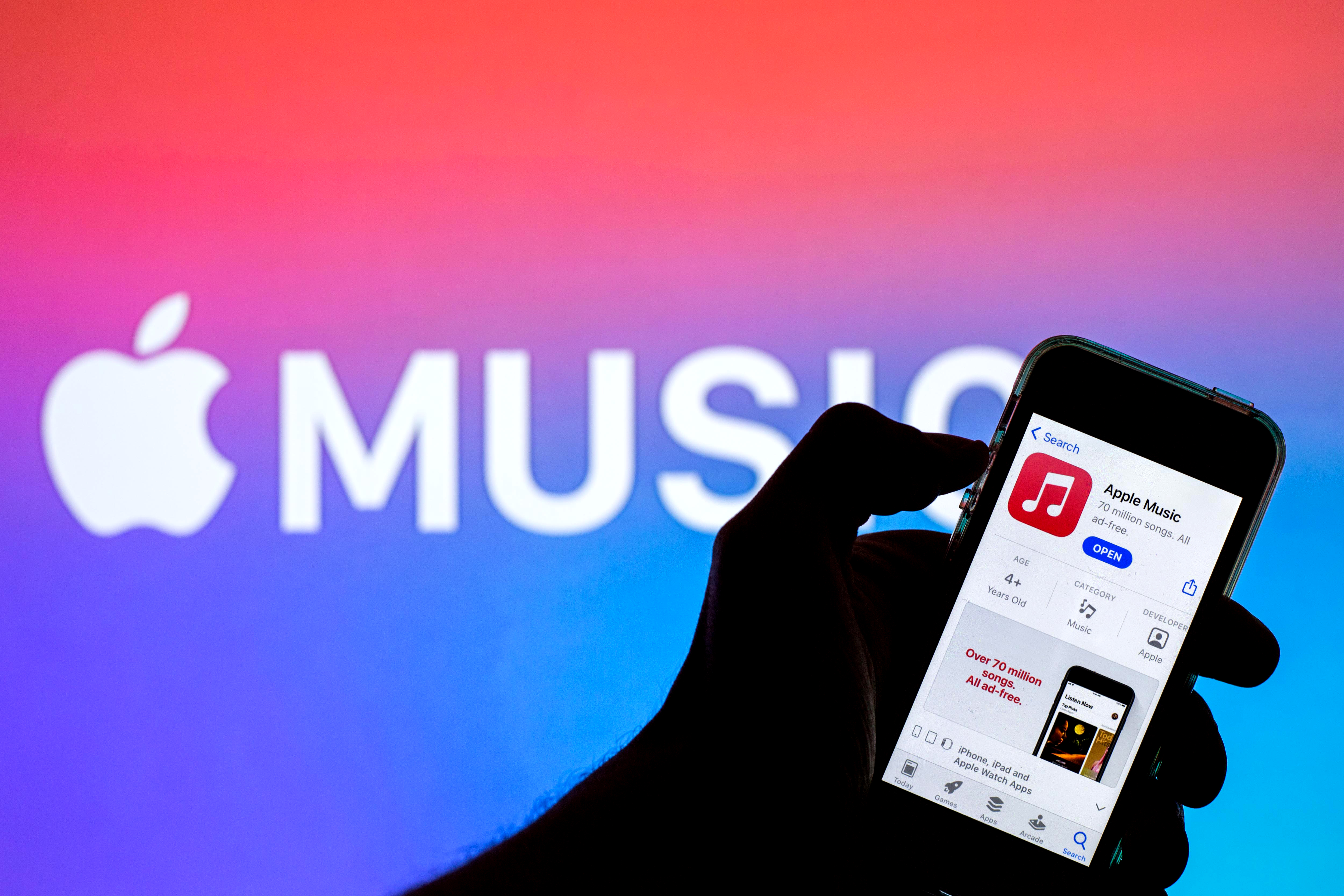 Apple Music Pays A Penny Per Stream Double Spotify S Rate Engadget