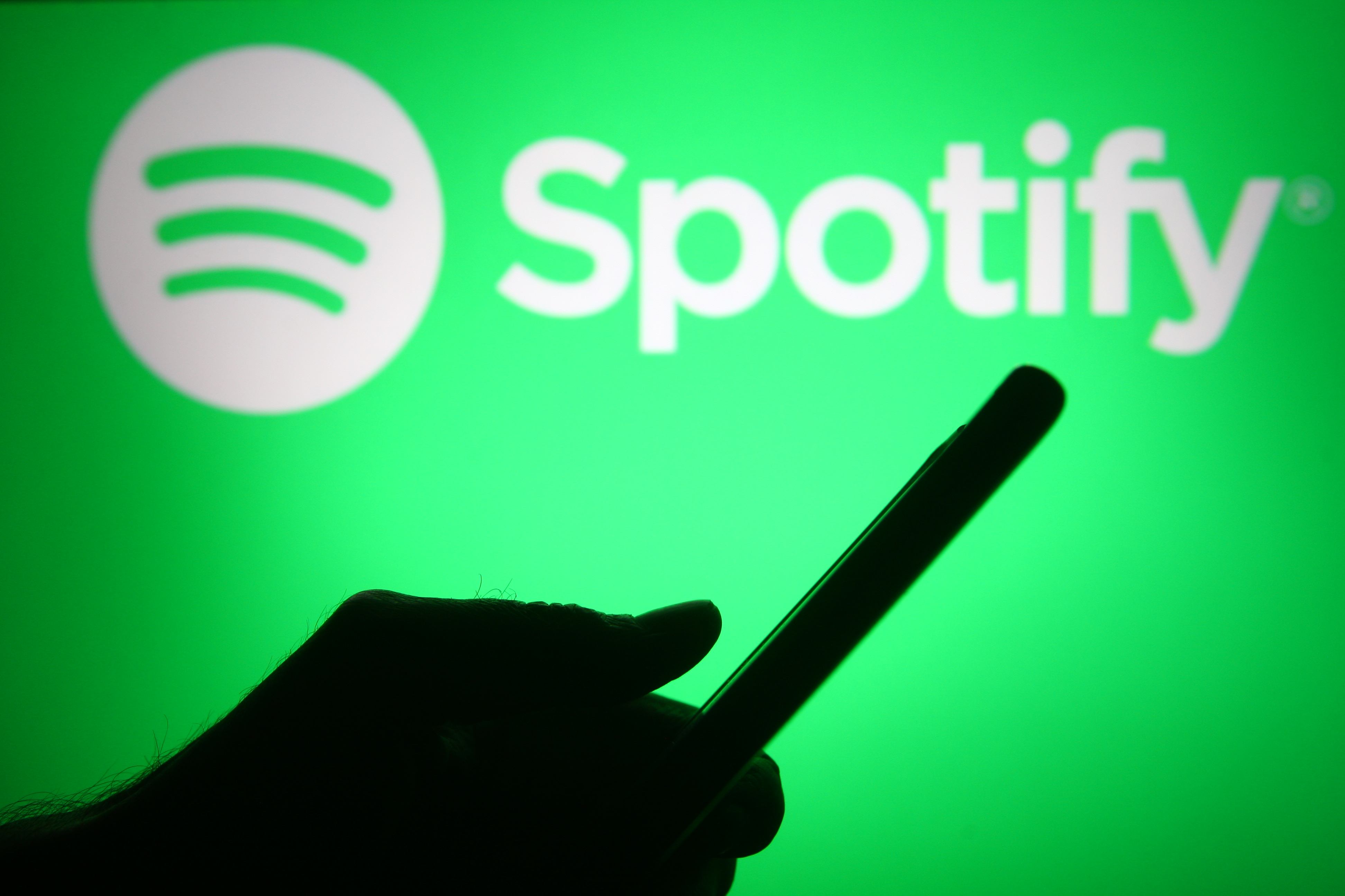 يقال إن Spotify يتراجع عن طموحات الصوت الحي