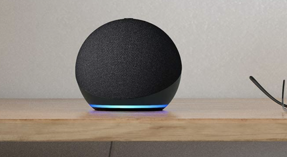 El Echo Dot 5 tiene un 38% de descuento: ofertón para un altavoz con Alexa