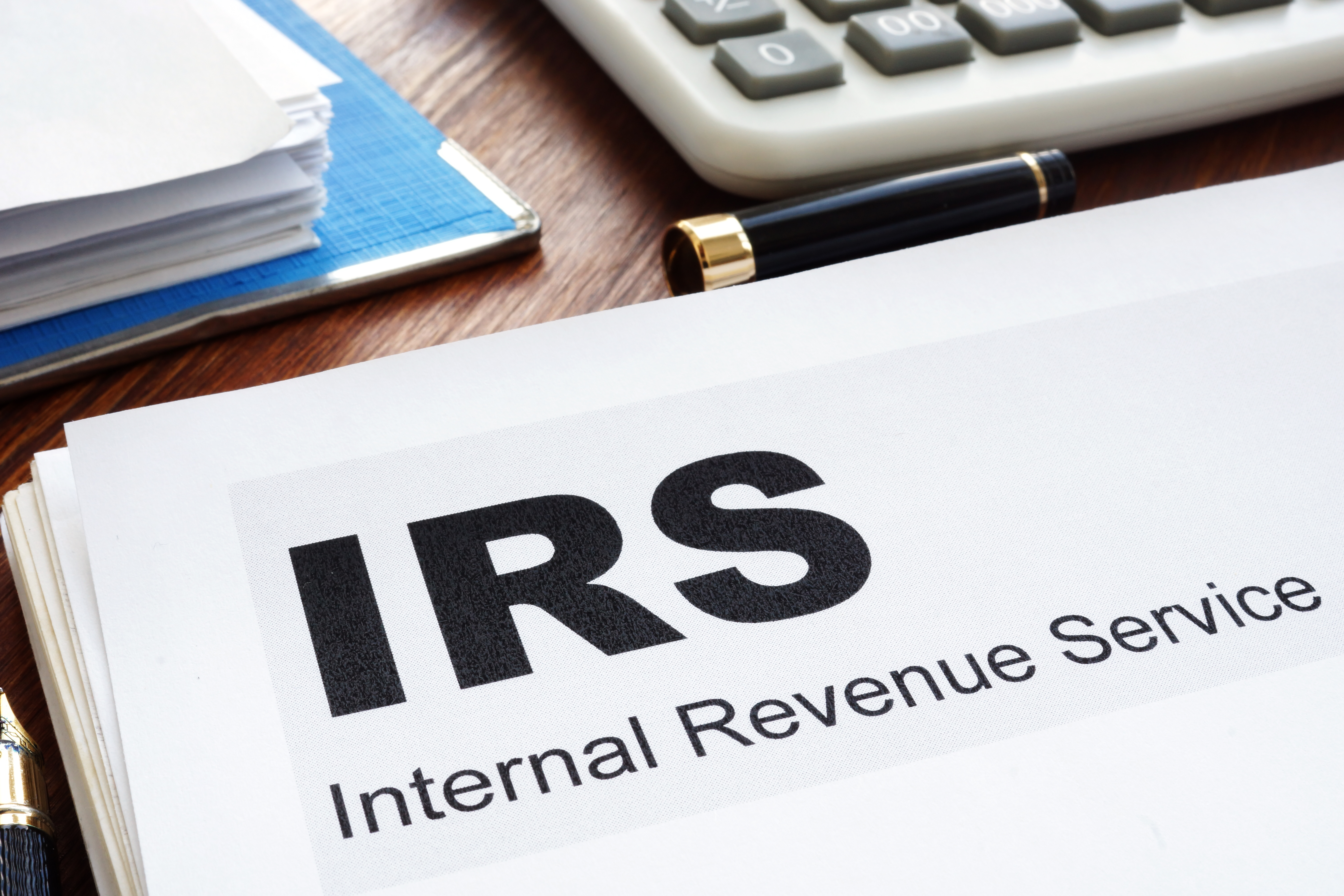 El IRS dice que expuso accidentalmente información confidencial sobre 120,000 contribuyentes