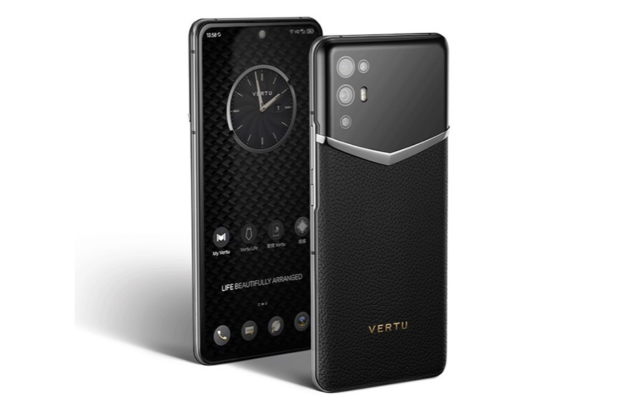 本革仕上げの5Gスマホ iVERTU 登場　4眼カメラ搭載で29万円（山根博士）