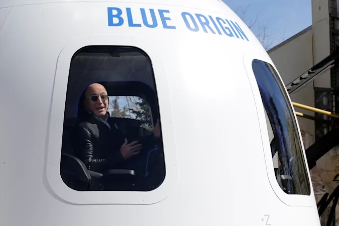 Amazonのベゾス氏、7月20日に宇宙へ。Blue Origin初の宇宙観光旅行に搭乗