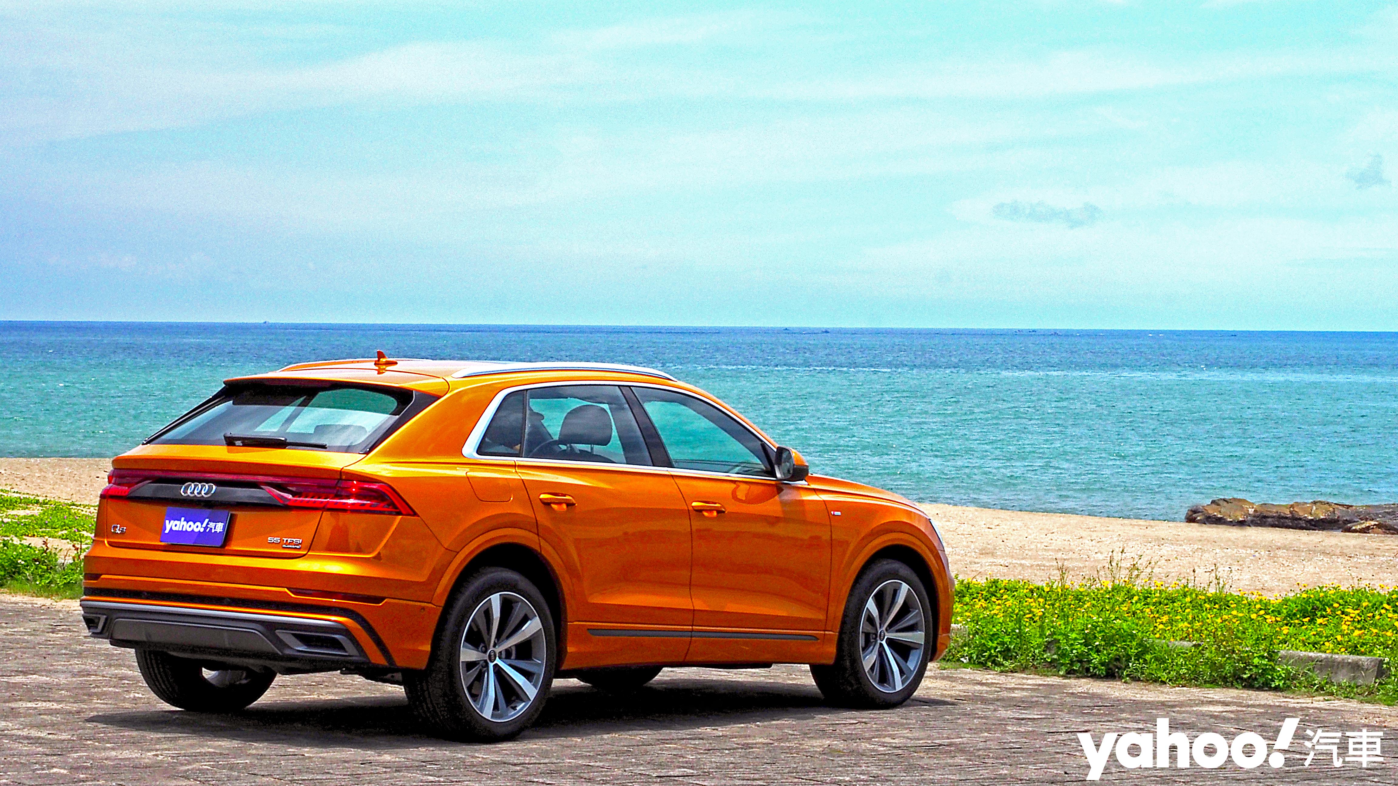 2021 Audi Q8 55 TFSI quattro S line海灣試駕！讓休旅也能擁有奔馳的儀式感