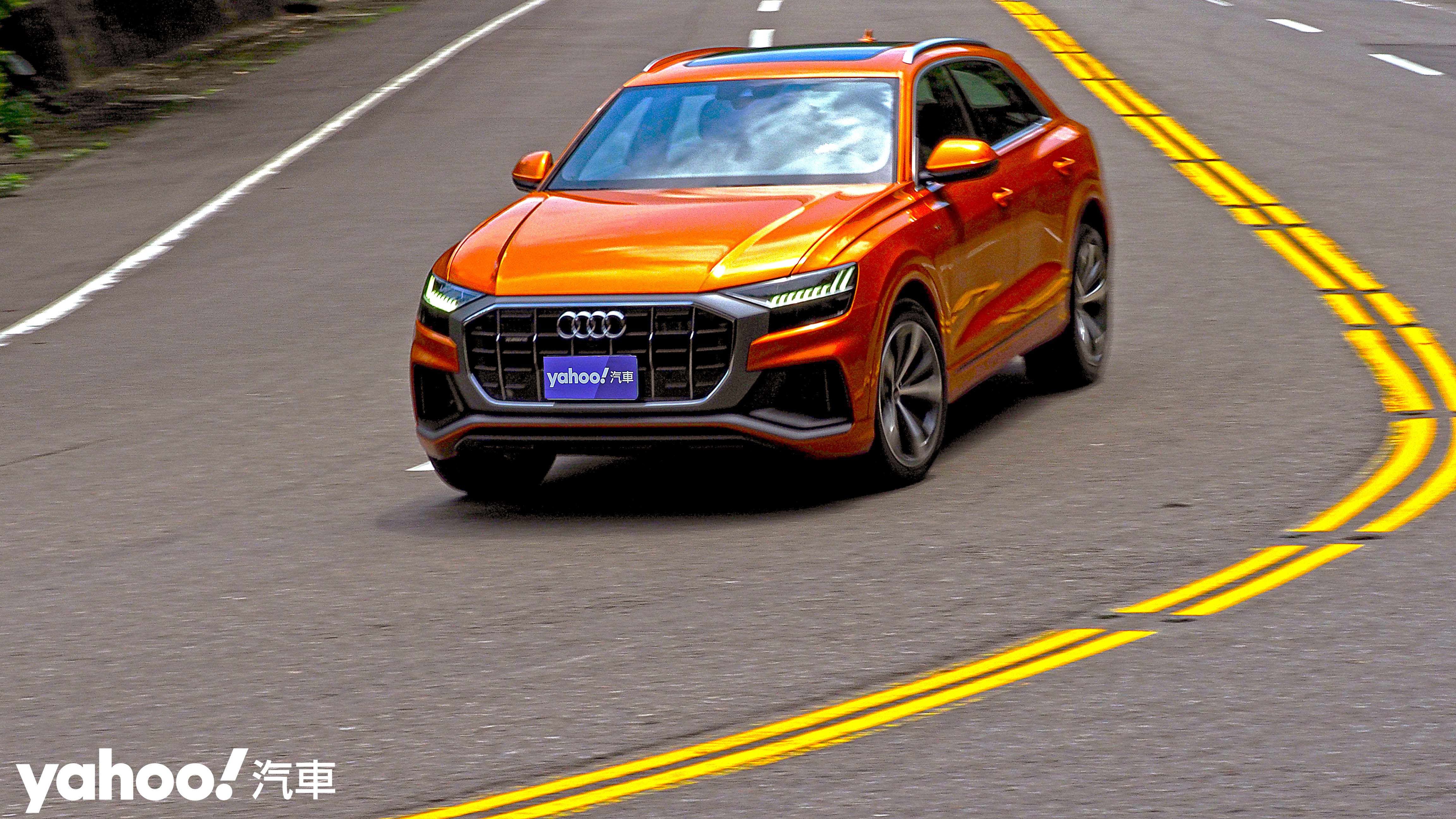 2021 Audi Q8 55 TFSI quattro S line海灣試駕！讓休旅也能擁有奔馳的儀式感