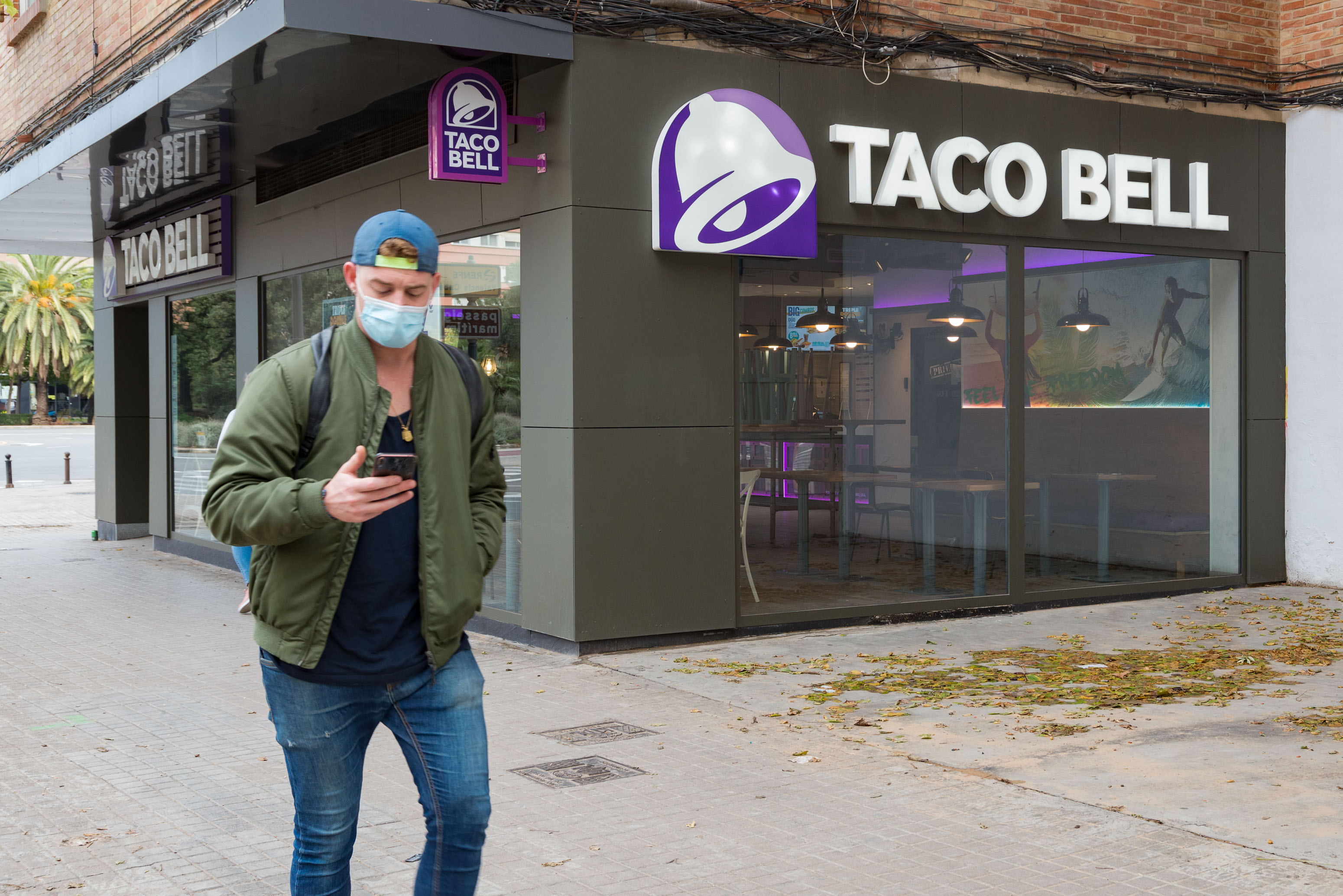 Taco Bell Suffers Menu Shortages Amid Supply Chain Woes