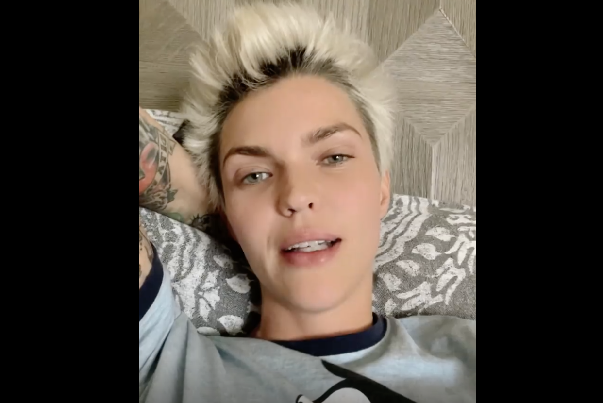 Ruby Rose dettaglia la visita medica di emergenza a causa di complicazioni chirurgiche «gravi»