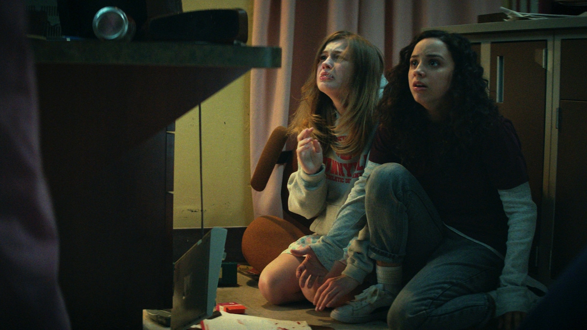 Why Netflixs ‘fear Street Focuses On Teen Girls In Love — Characters That ‘normally Would Die 7814