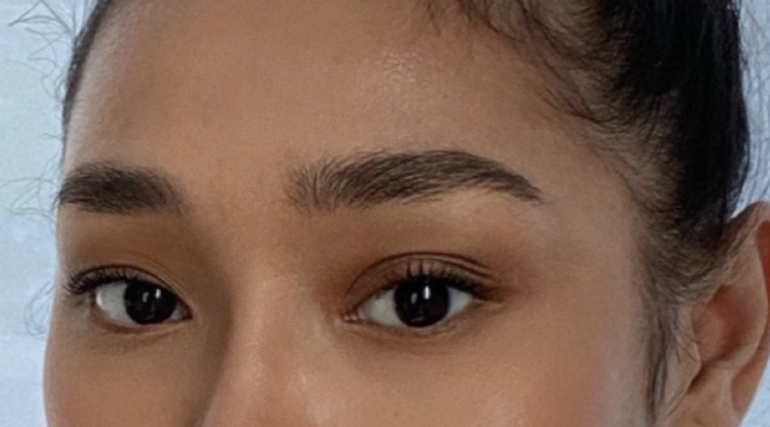 I tried Anastasia Beverly Hills' Brow Freeze and my brows have never looked  better