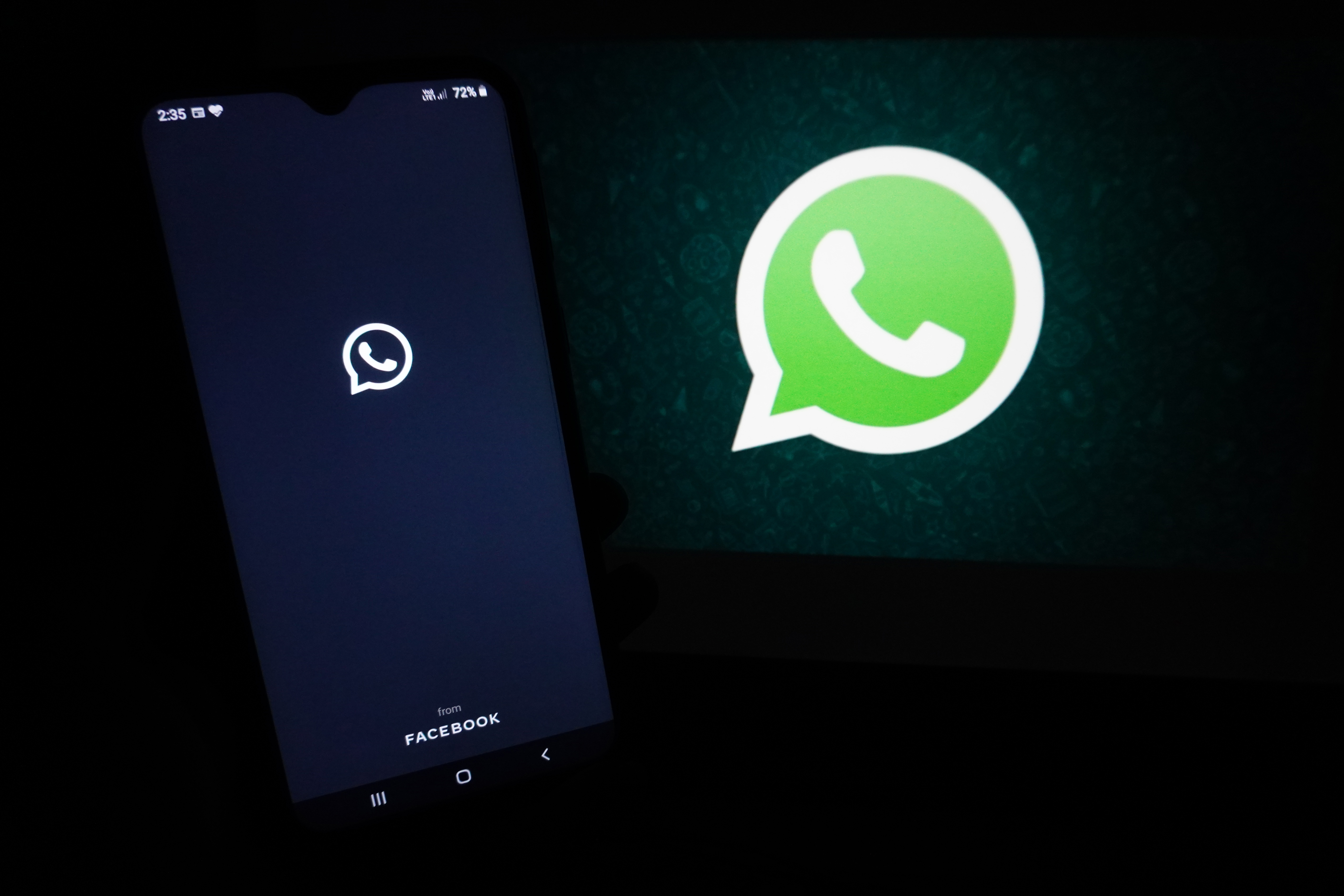 I messaggi di WhatsApp che scompaiono stanno arrivando su iOS