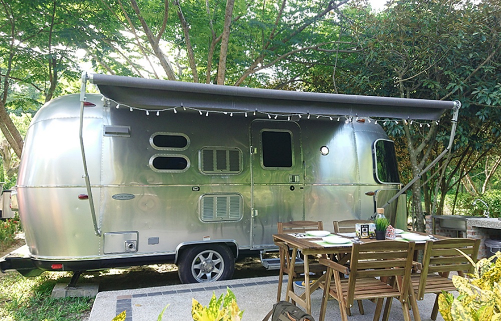 頂級Airstream露營車，超有Fu