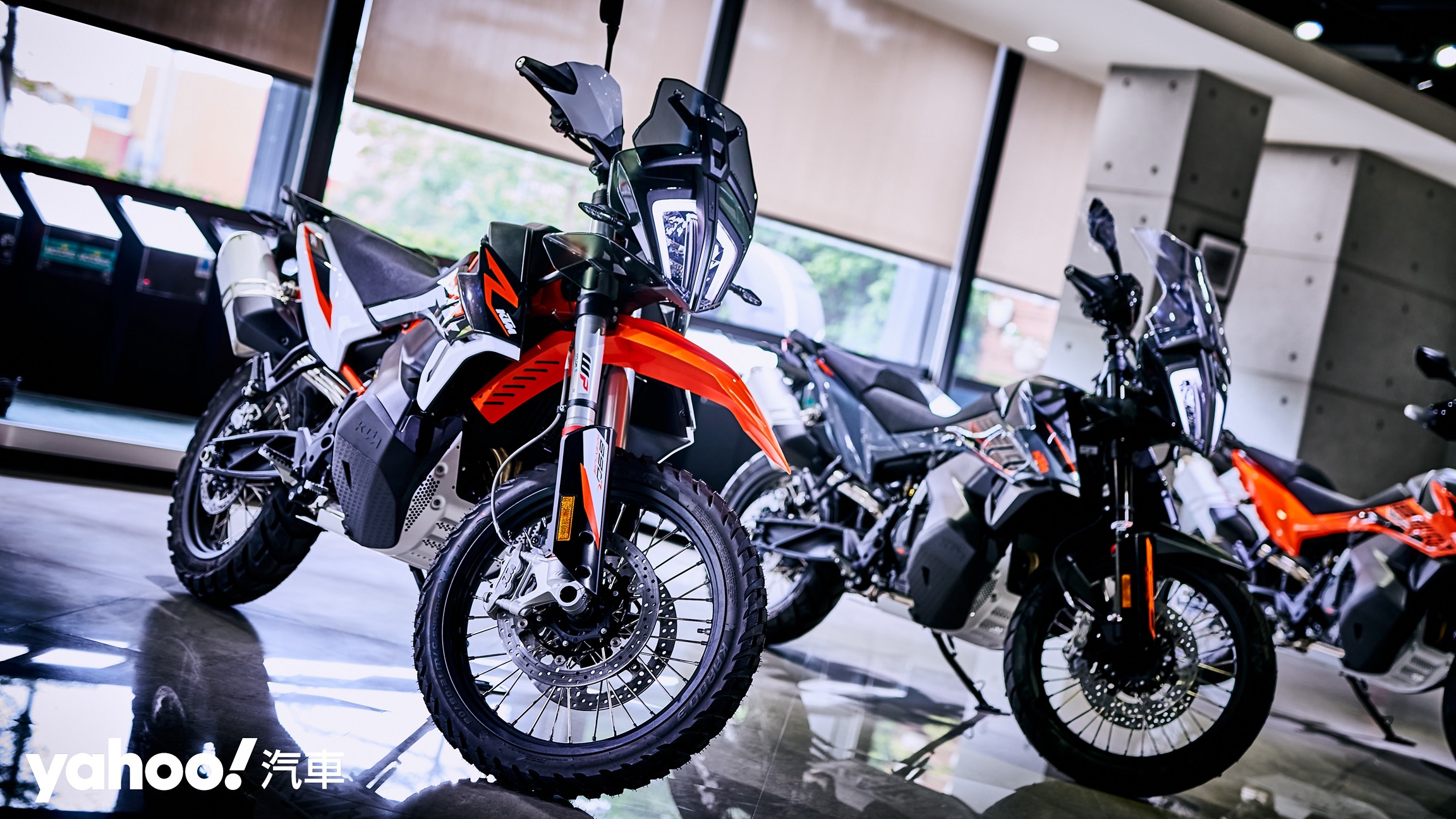 2021 KTM Adventure大軍壓境！入門中量級全都要宰制！