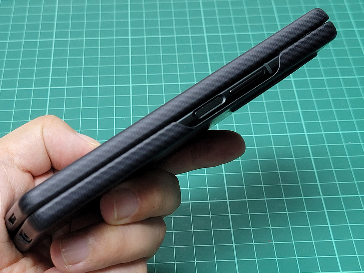 1つで2役のflip Cover With Penはgalaxy Z Fold3 5gの必需品 山根博士 Engadget 日本版